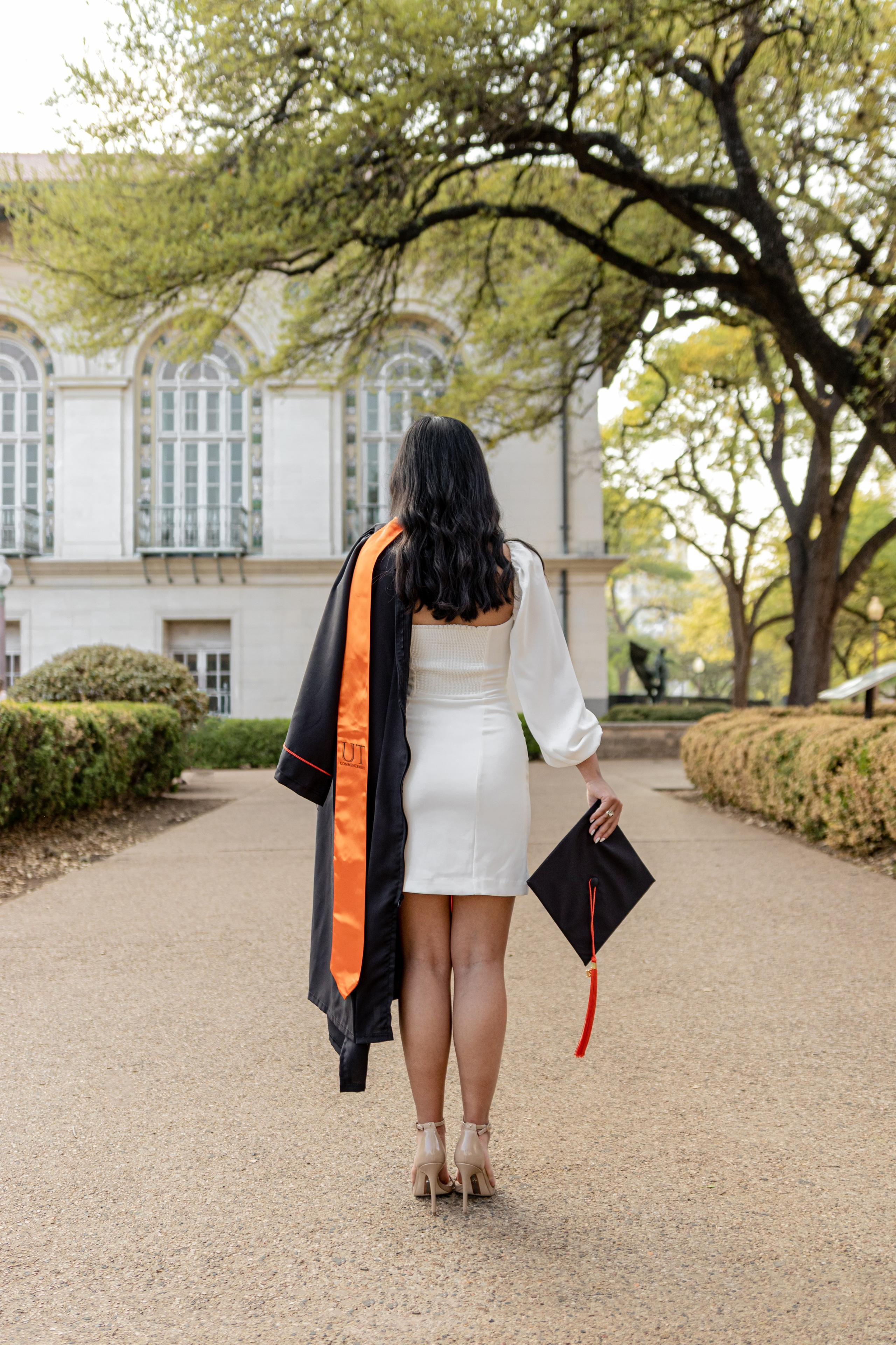 Chanmye’s senior photoshoot at the University of Texas in Austin