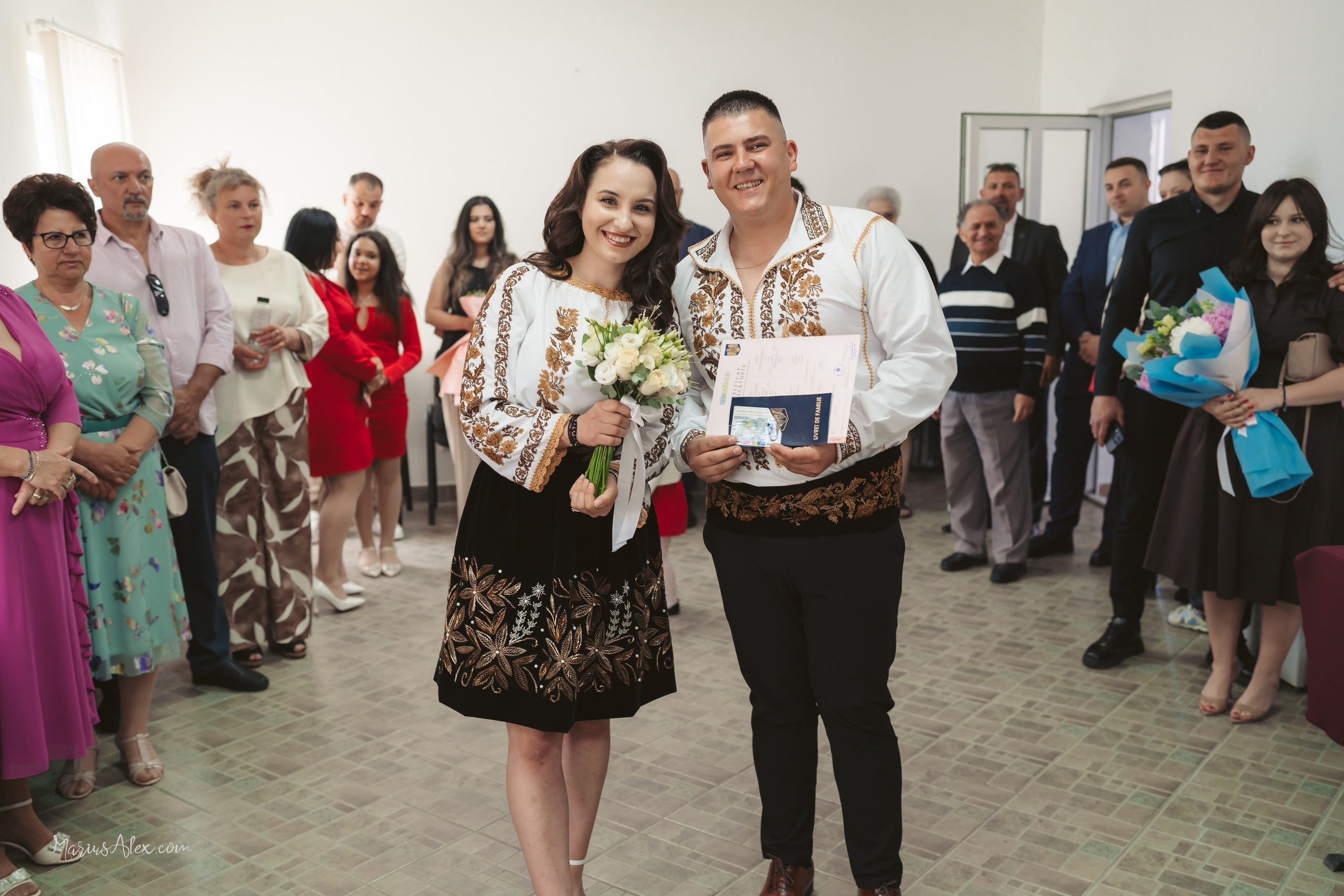 Ioana & Robert - Cununie civila și coroana mirilor. Marius Alex fotograf de eveniment si studio din Suceava