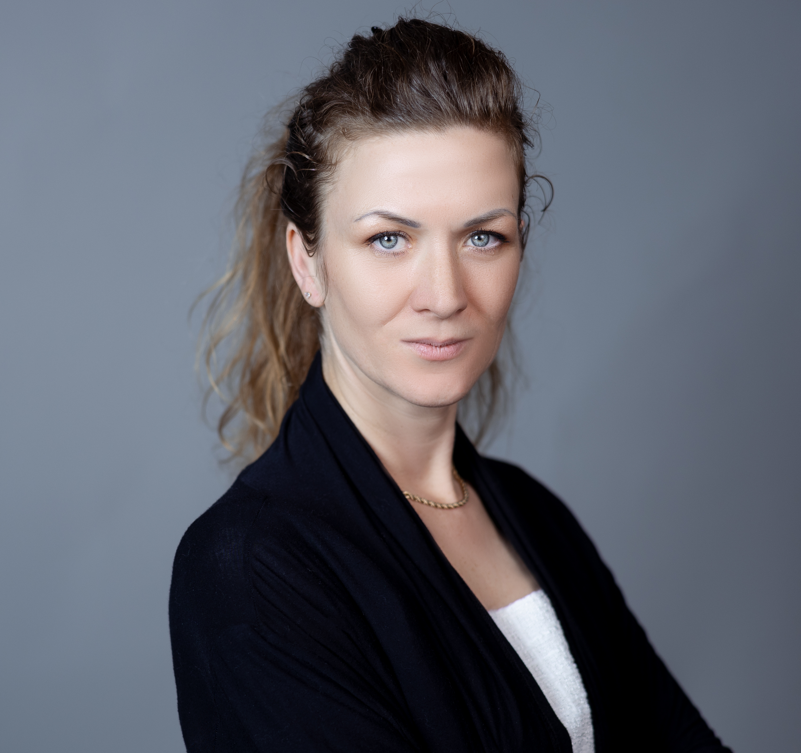 CORPORATE. Louisa Lewis |Shenzhen-based Photographer & Videographer