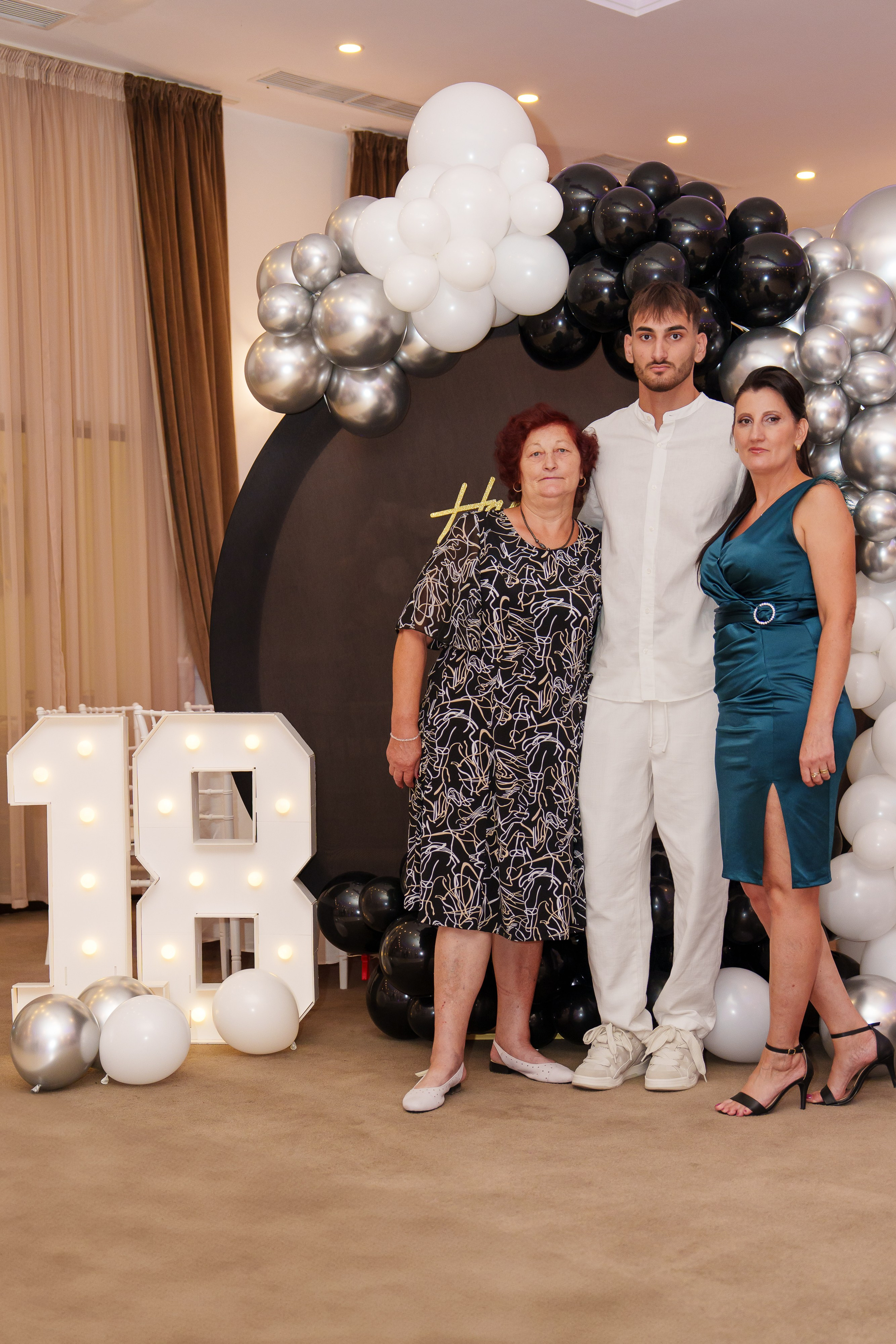 Majorat Sebastian. Foto Studio — Fotograf de evenimente, nunti, botezuri, portrete