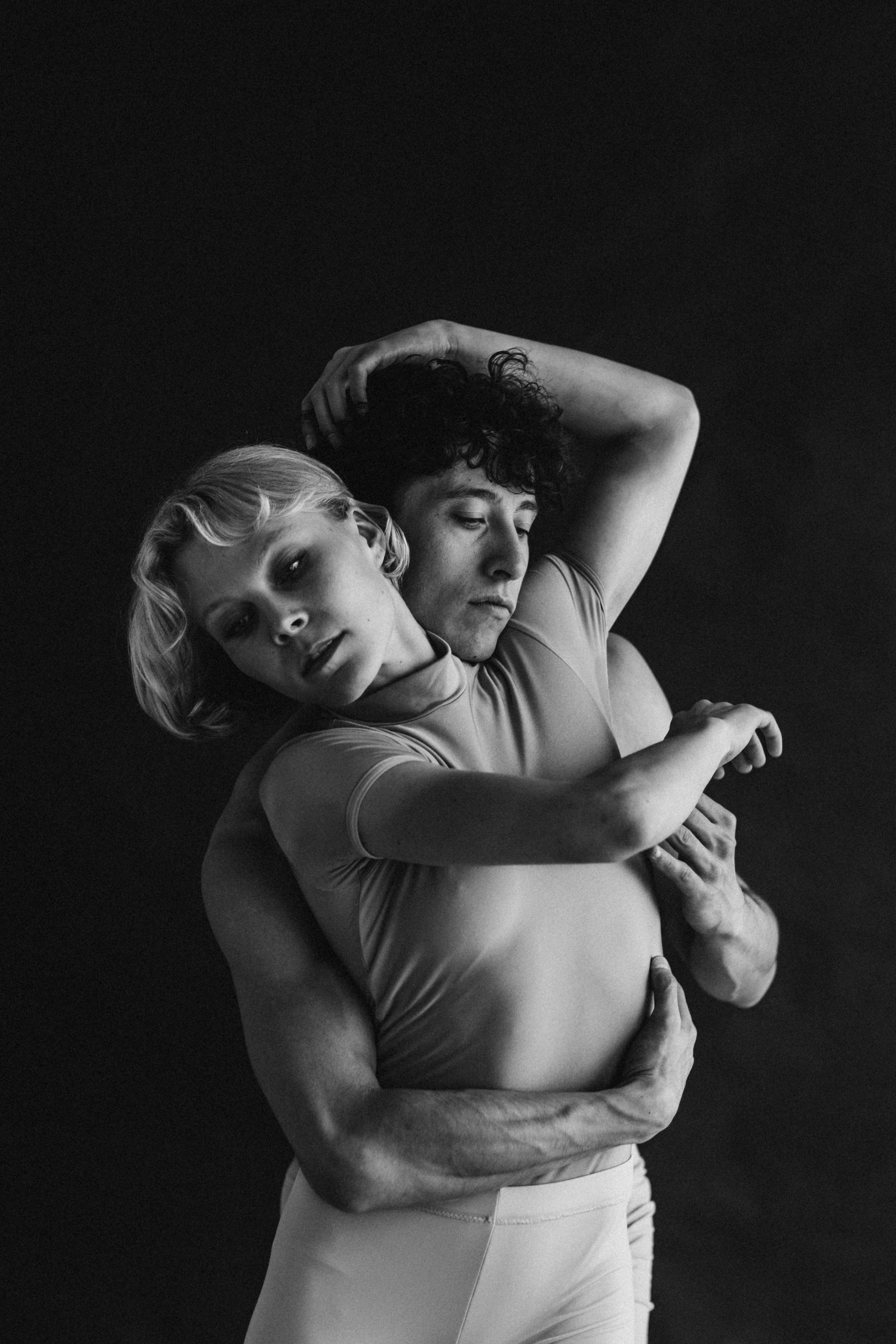 DANCERS. Victoria Olonen – Cinematic Portrait Artist | Helsinki & Europe