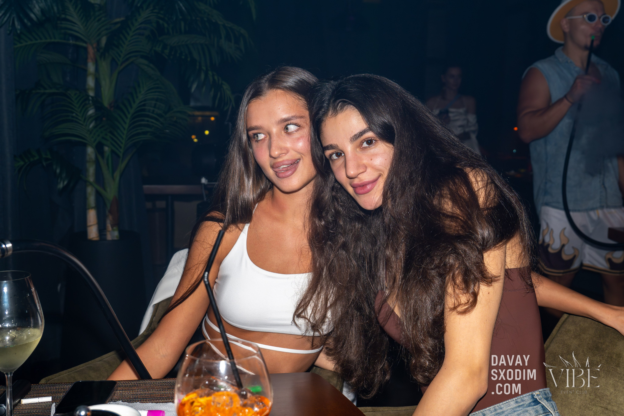 Вечеринка White Out | Фоторепортаж | Видеорепортаж | Афиша | DAVAYSXODIM.com PHUKET. АФИША|ФОТОРЕПОРТАЖИ|ИВЕНТЫ|ПХУКЕТ