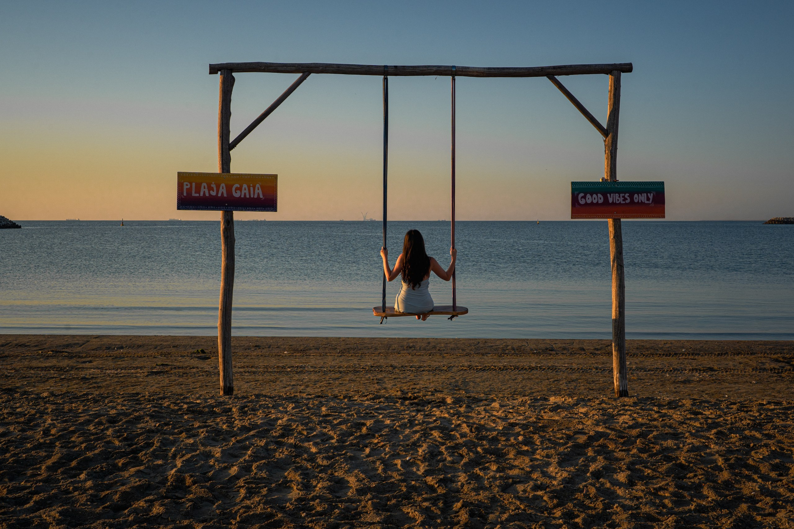 Maria’s sunrise. Adelinne — fotograf profesionist în Constanța pentru familii, bebeluși și evenimente