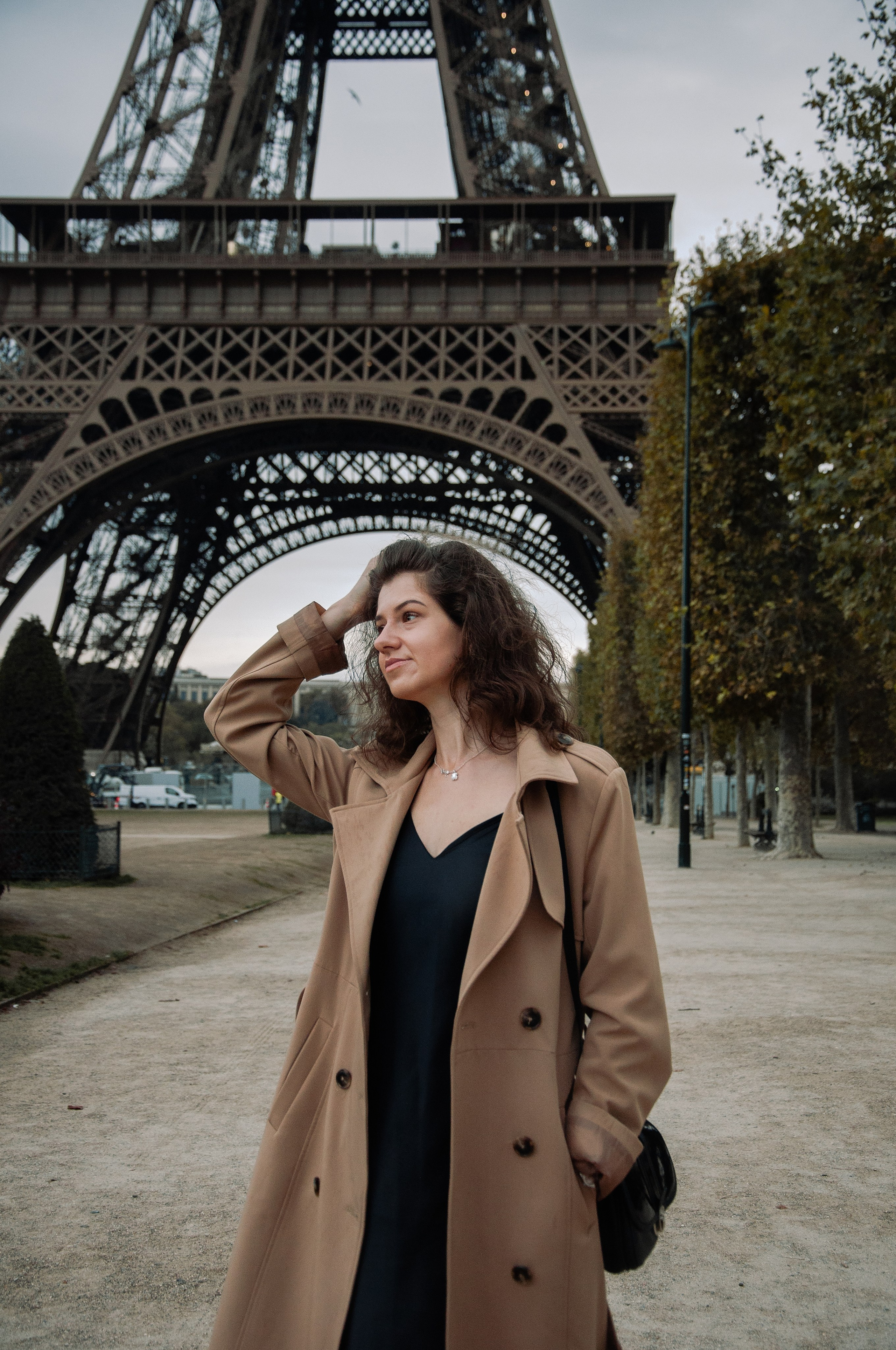 Rainy Paris Photoshoot. Paris photographer — Polina Osipova