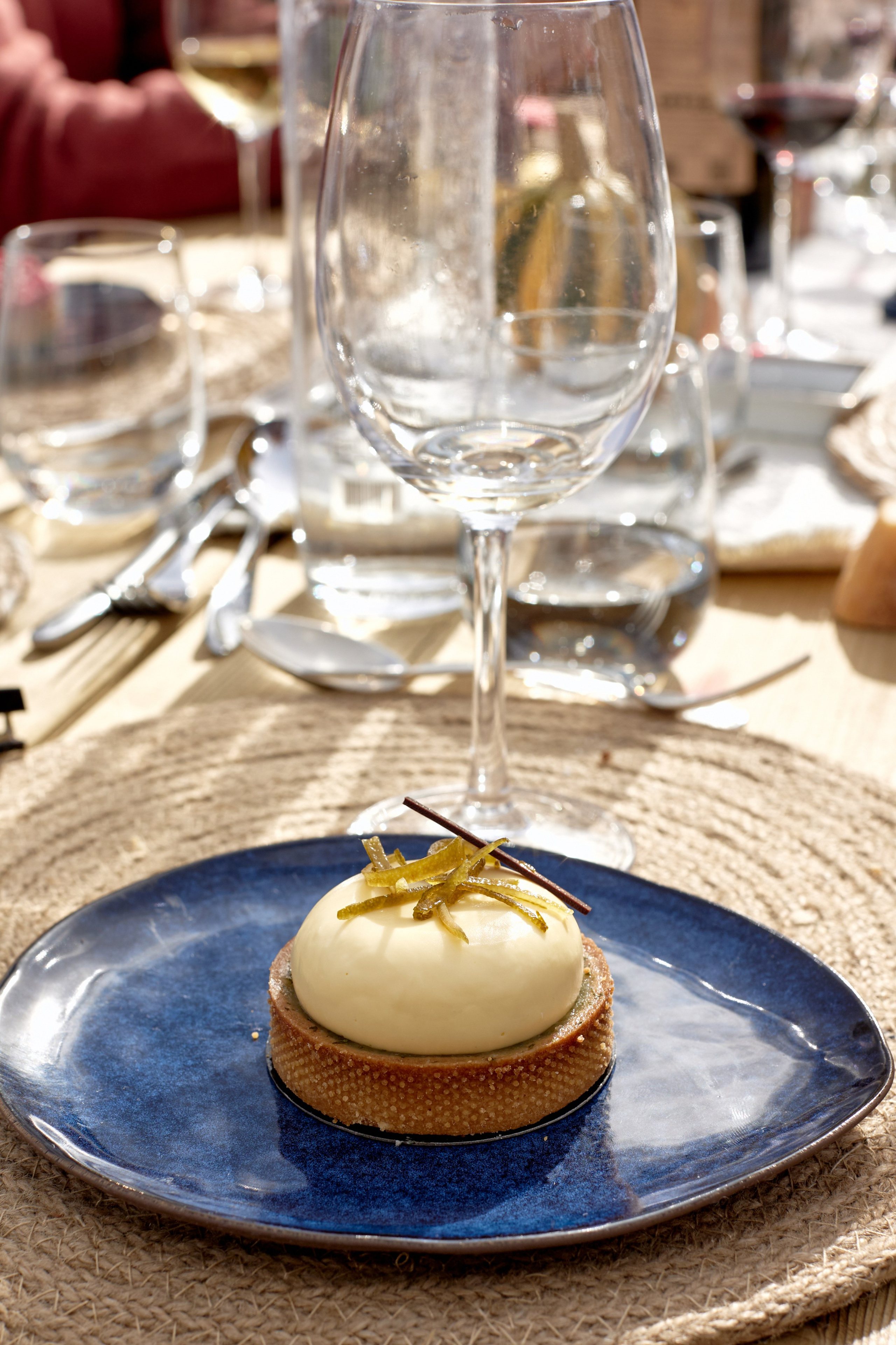 Hunting in France. Amazing photo session at a time convenient for you. Y