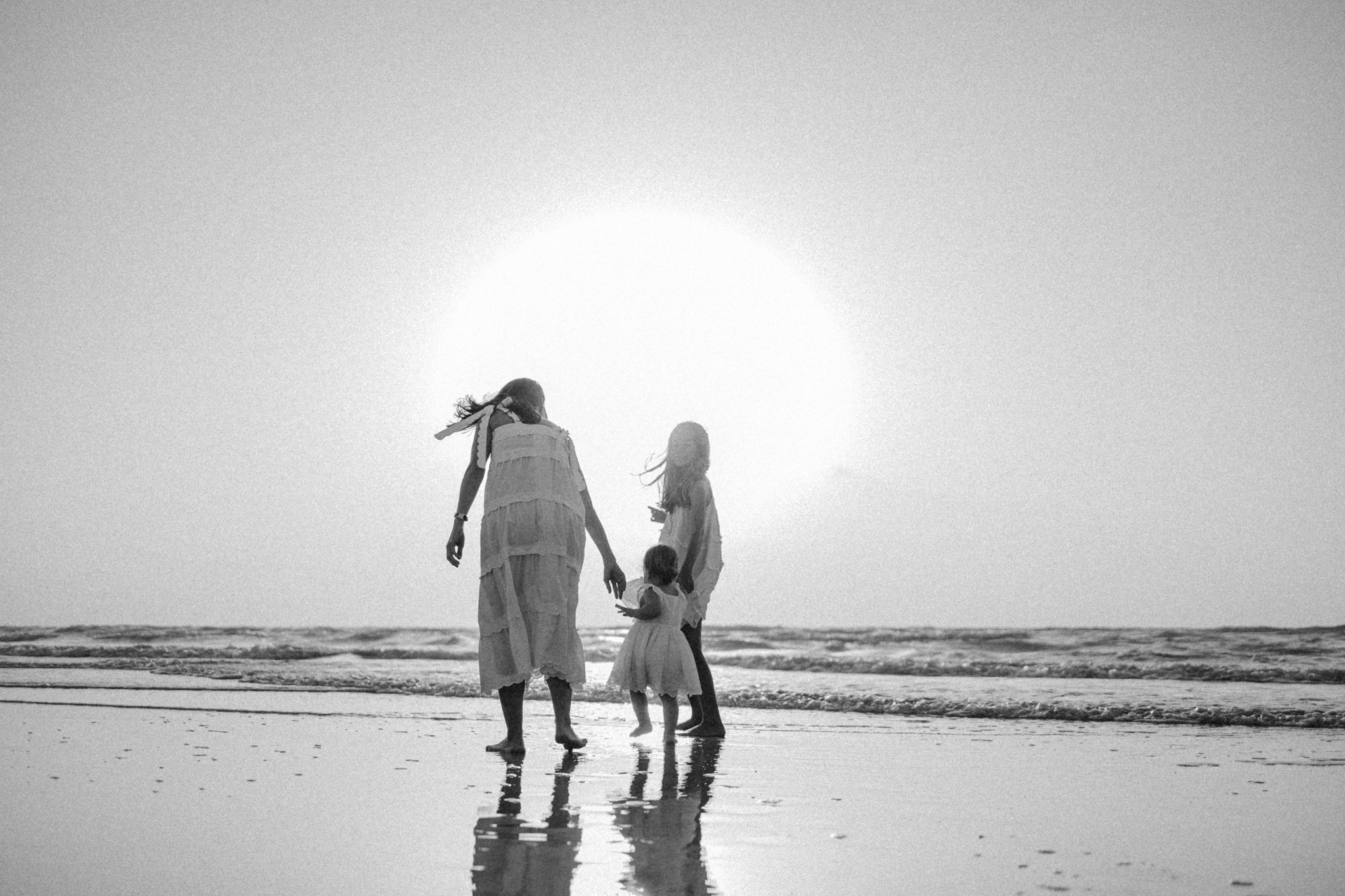 Feel the wind on your skin. Mayya Makarova Photography | Family Photographer Abu Dhabi