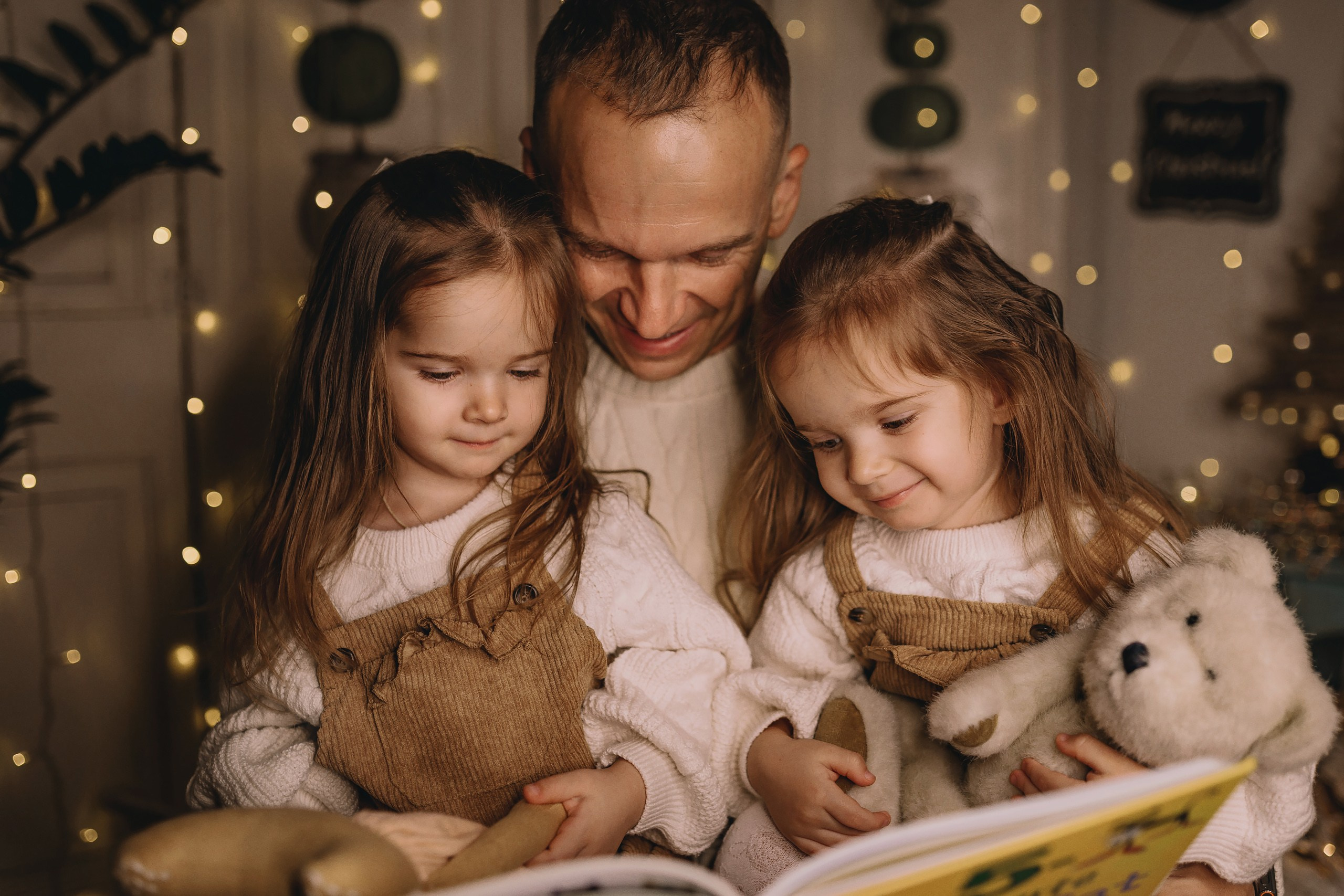 11.26.2025 Christmas Photoshoot. Wedding family event photographer in Chicago Nick Yushevich