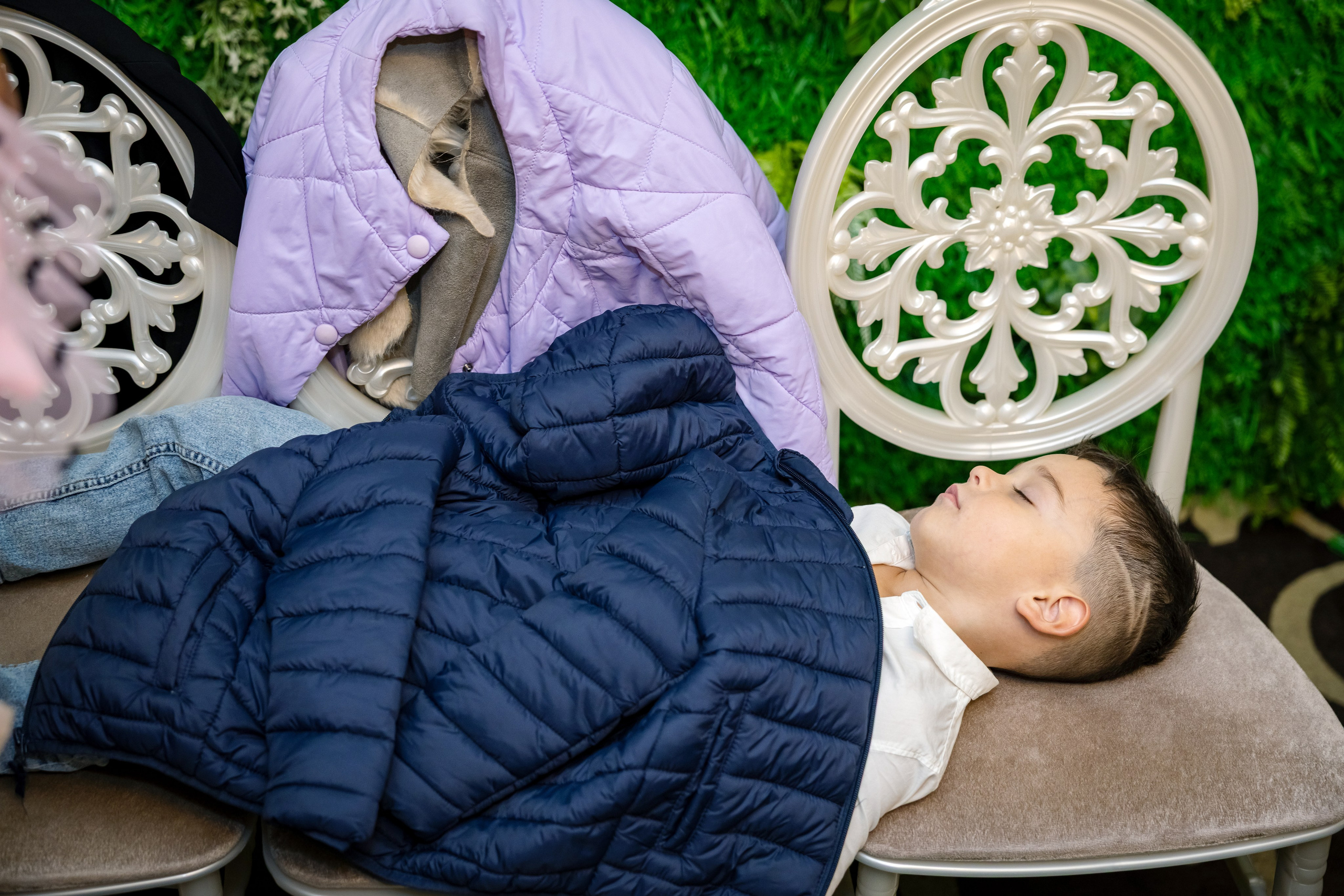 Andrei Sebastian. Moments By Gub