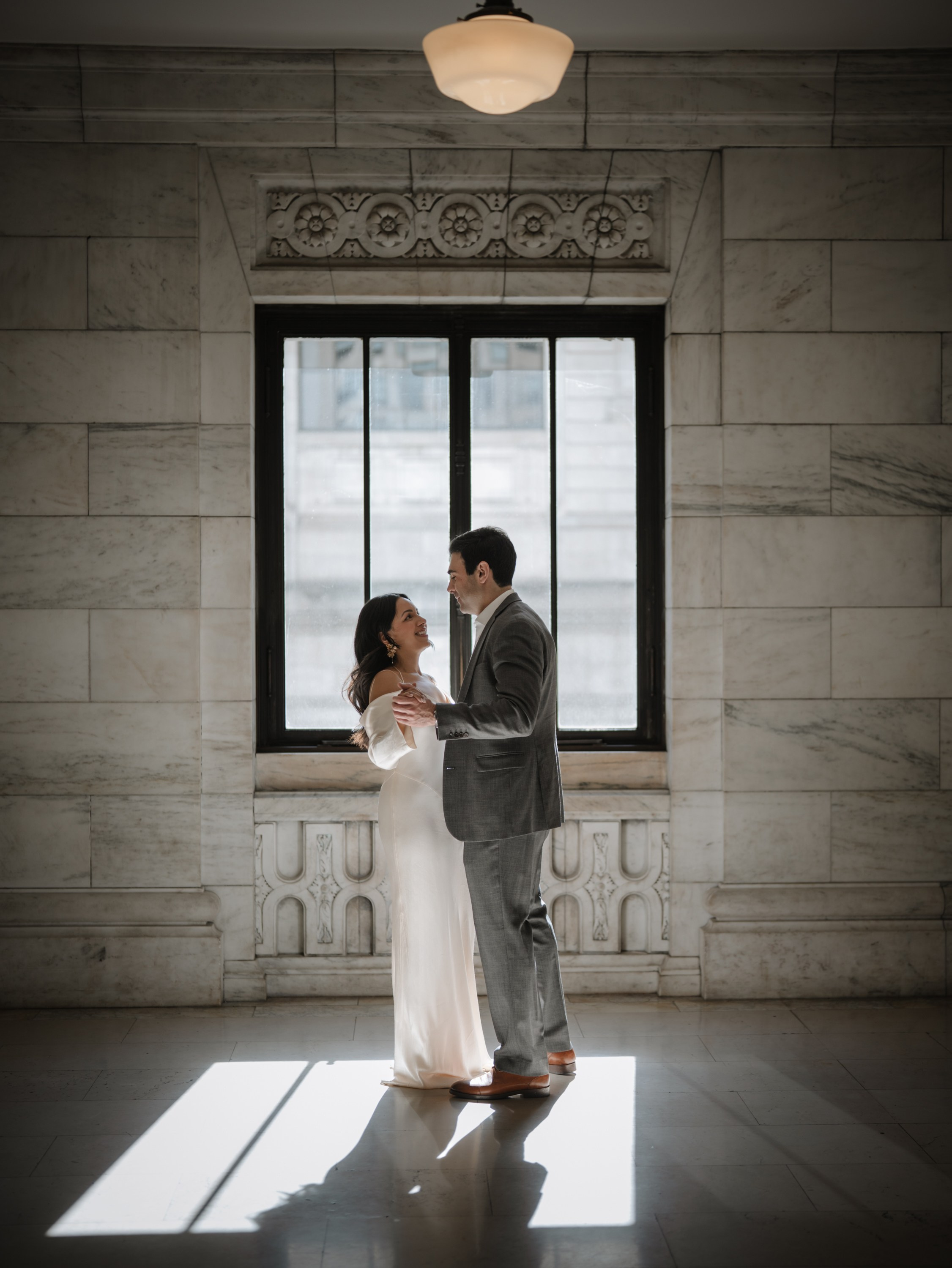 Engagement photo shoot in New York. Portrait and wedding photographer in New York
