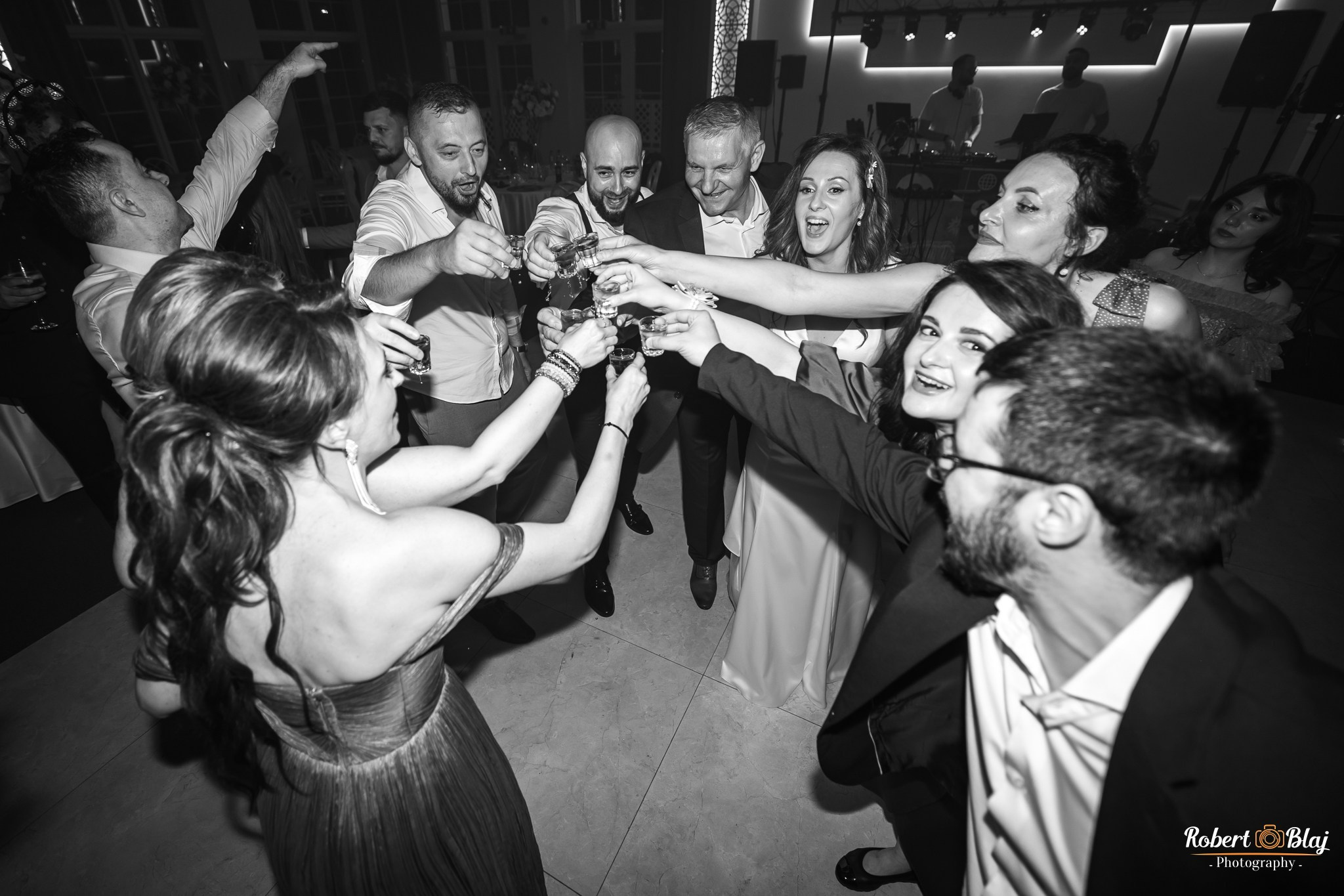 Ioana & Florin. Robert Blaj - Fotograf Nuntă Iași