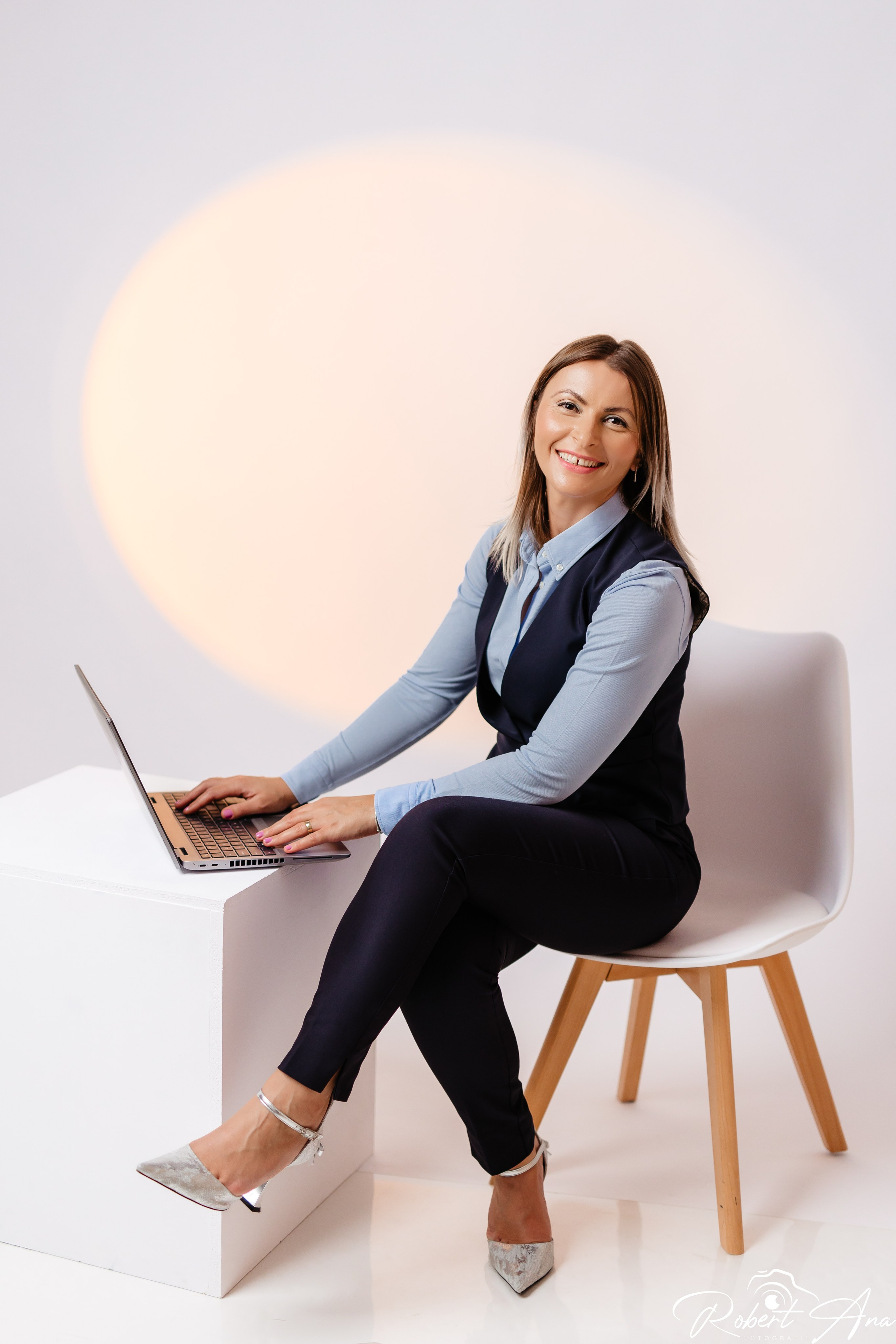 BUSINESS. Robert Blaj - Fotograf Nuntă Iași