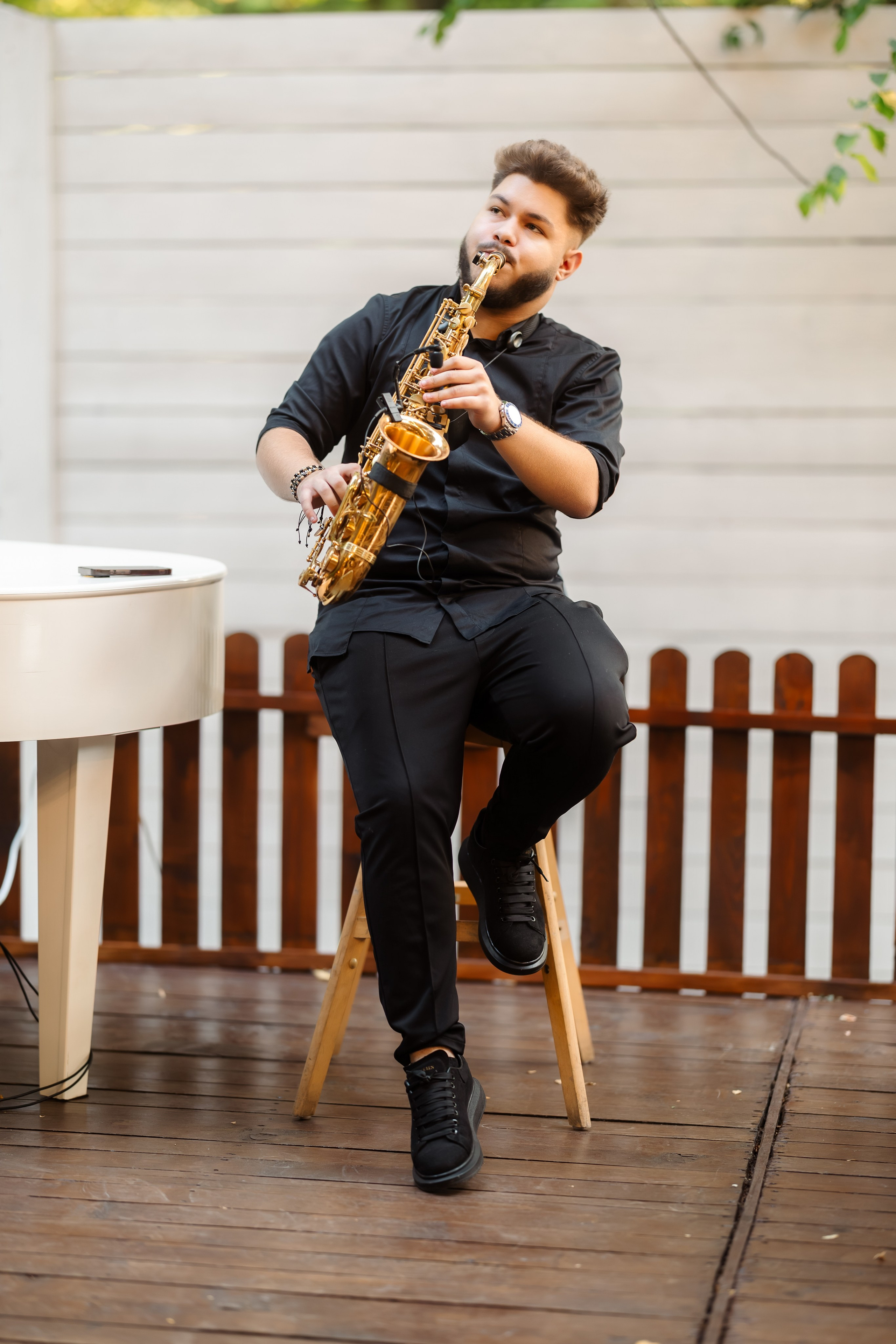 Wine Dine Challete. Marius Ciocan