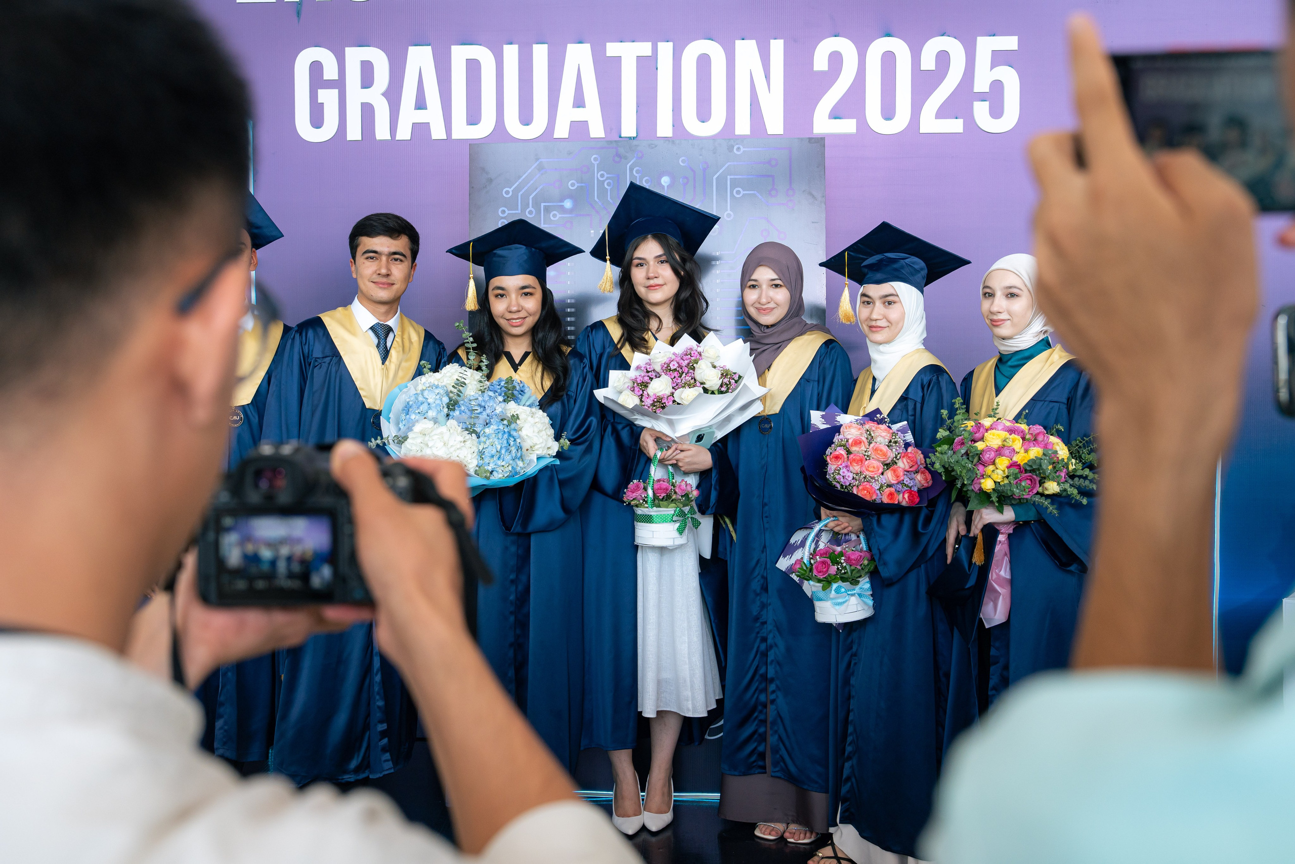 Как Central Asian University провёл одну из самых ярких выпускных церемоний. Георгий Намазов | Фотограф в Ташкенте