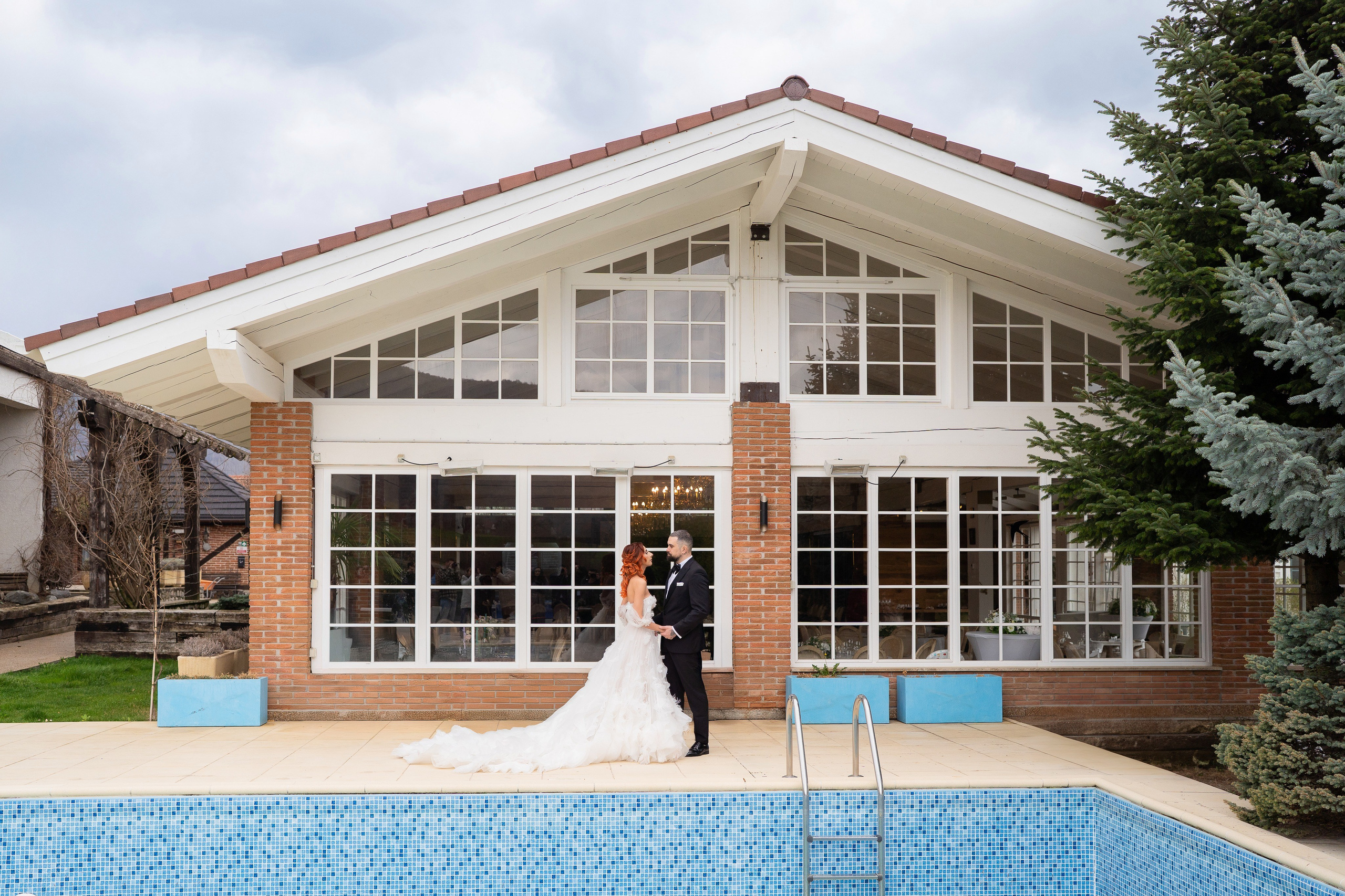 Locatia nuntii este extrem de importanta, iar noi tinem sa o redam in fotografii