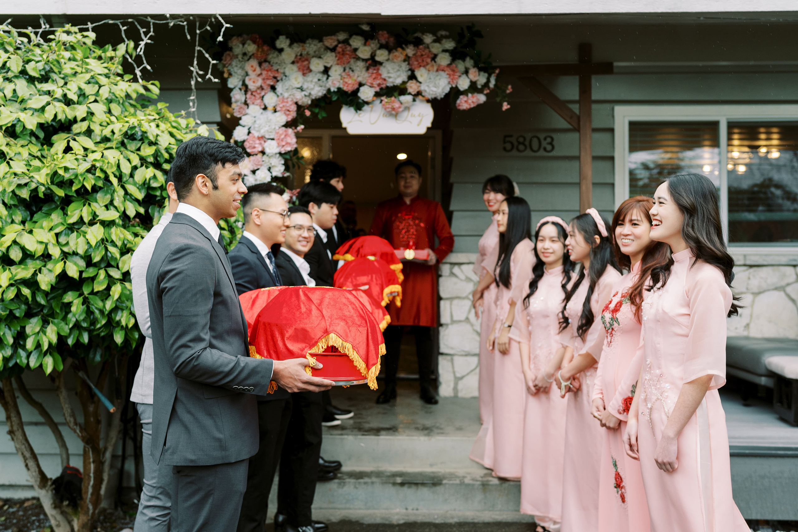 Vietnamese Tea Ceremony. Bellevue, WA. July 2024. EVAN ARISTOV WEDDING PHOTOGRAPHY — Seattle Wedding Photographer