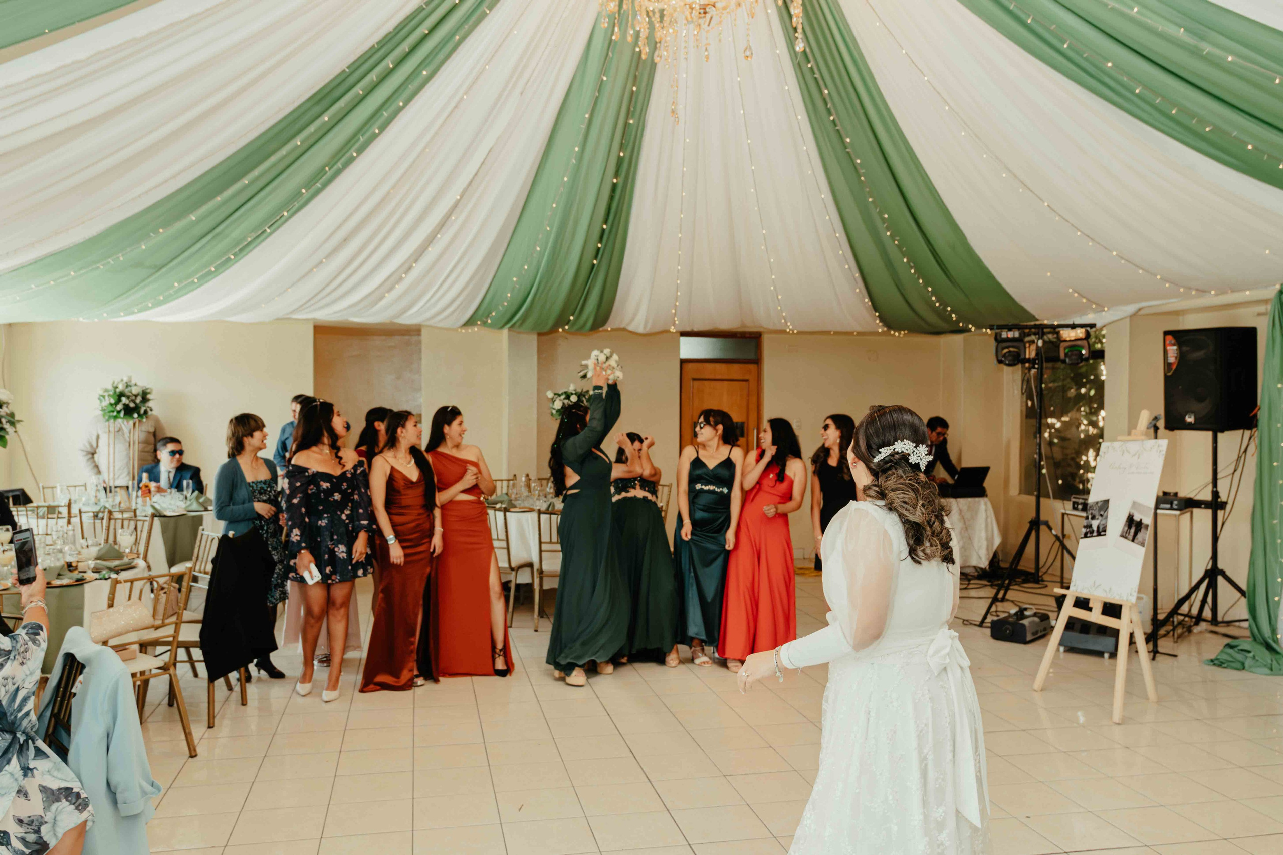 VICTOR Y MELANY BODA CIVIL. Studio KVTA | Fotografía y Video de Bodas en Arequipa