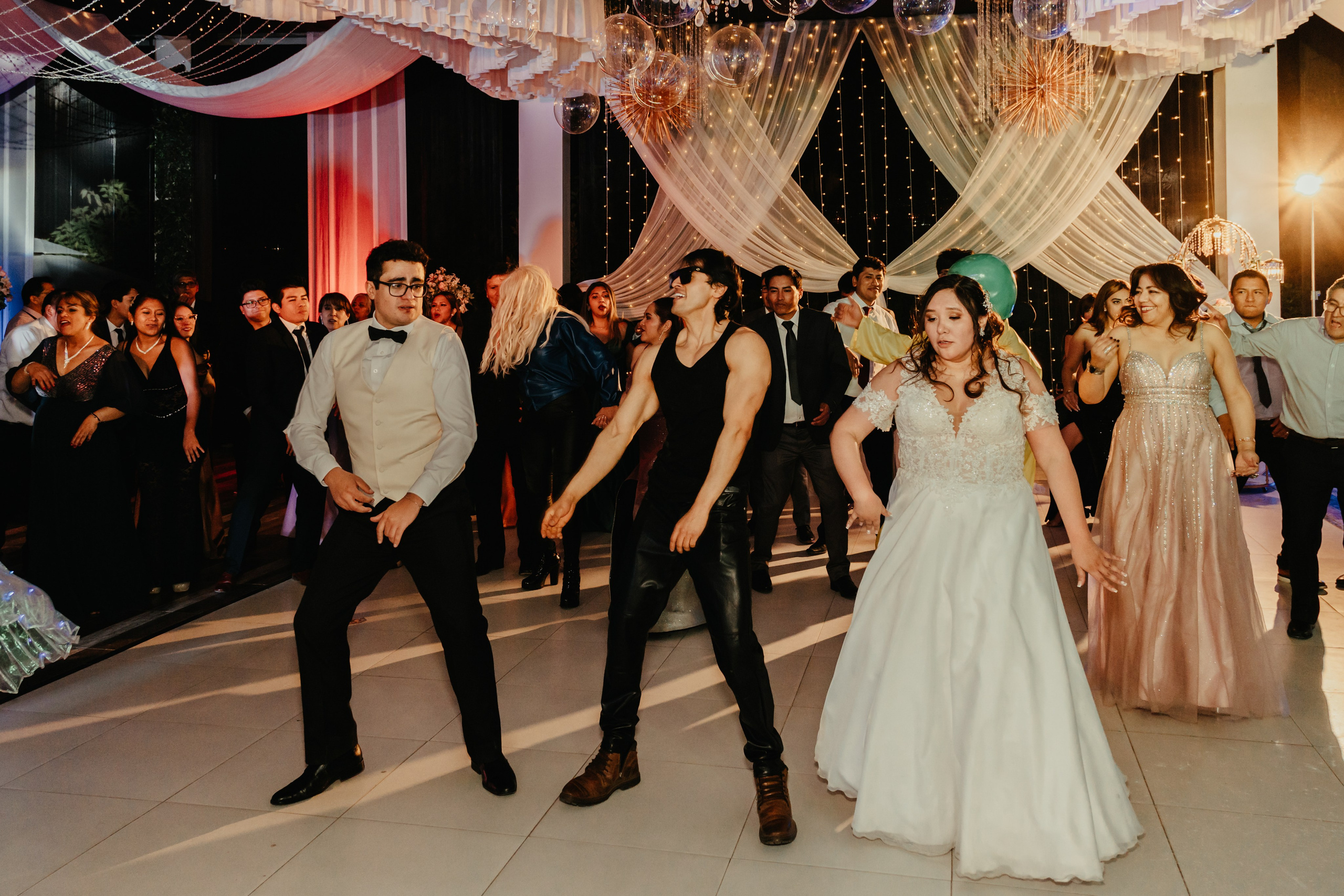 VANIA + LUIS BODA CIVIL. Studio KVTA | Fotografía y Video de Bodas en Arequipa