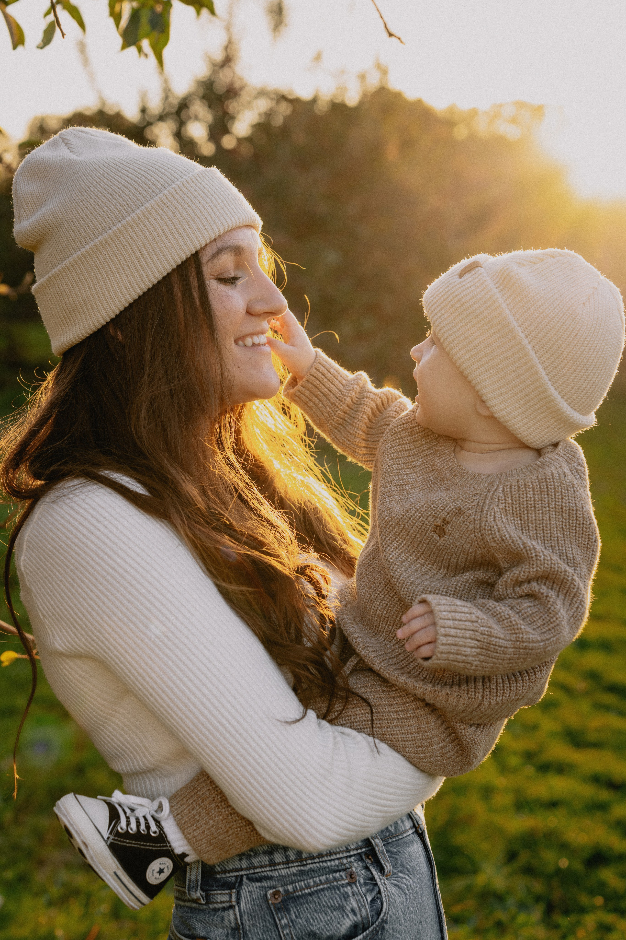 Family Photography in Nature – Candid & Beautiful Moments. Alisa Tant — Family and newborn photographer Bucks County, Montgomery county, Philadelphia, NJ