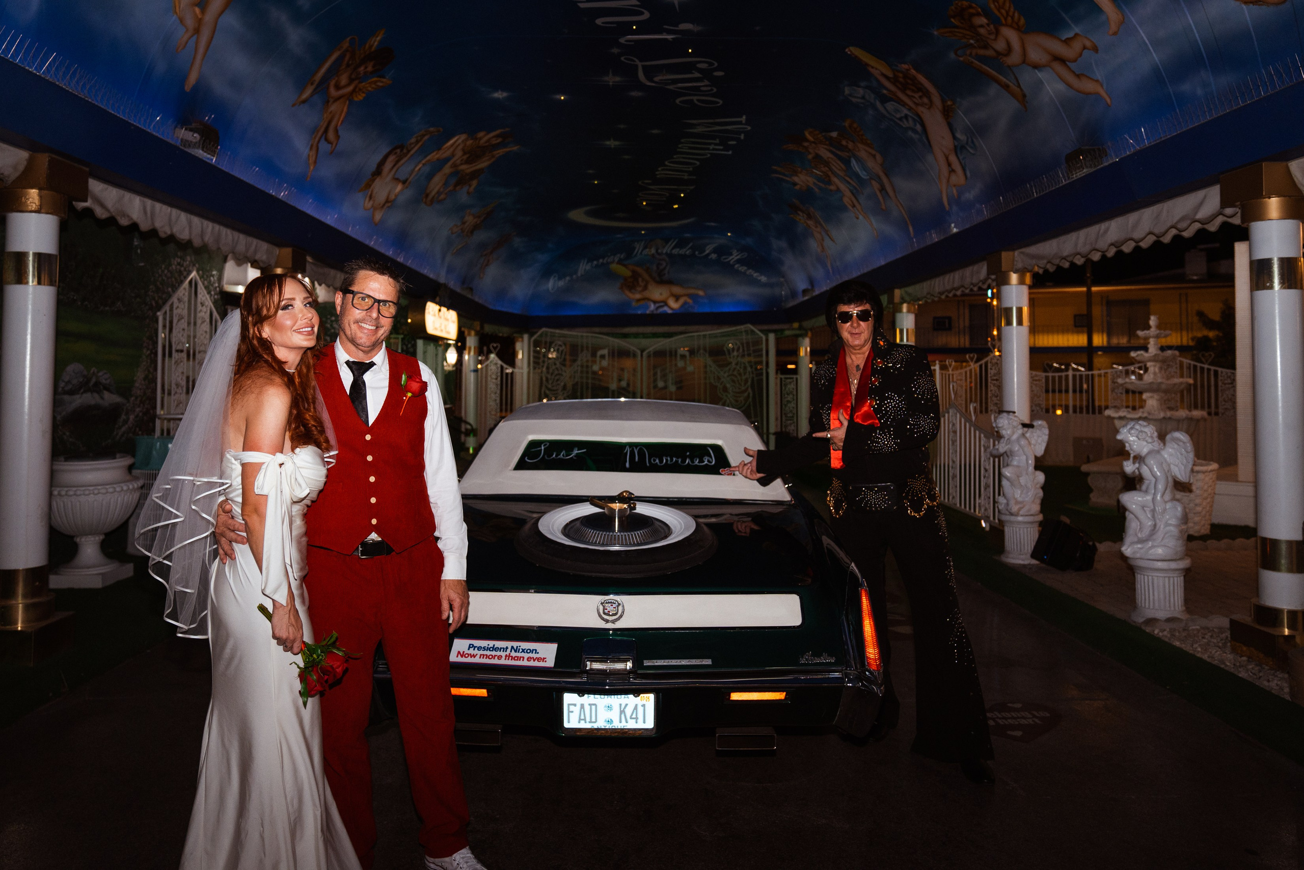 Rebecca&Todd. Wedding & elopement photographer Viktoriya Kravtsov. Las Vegas