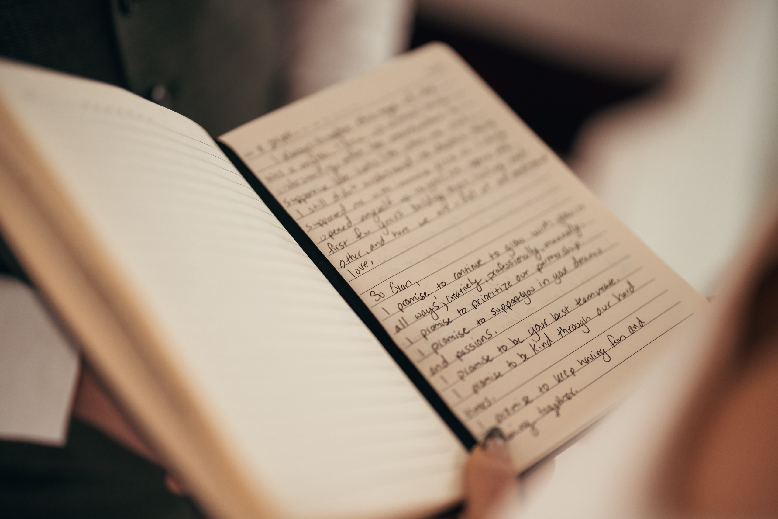 Evan&Jessica. Wedding & elopement photographer Viktoriya Kravtsov. Las Vegas