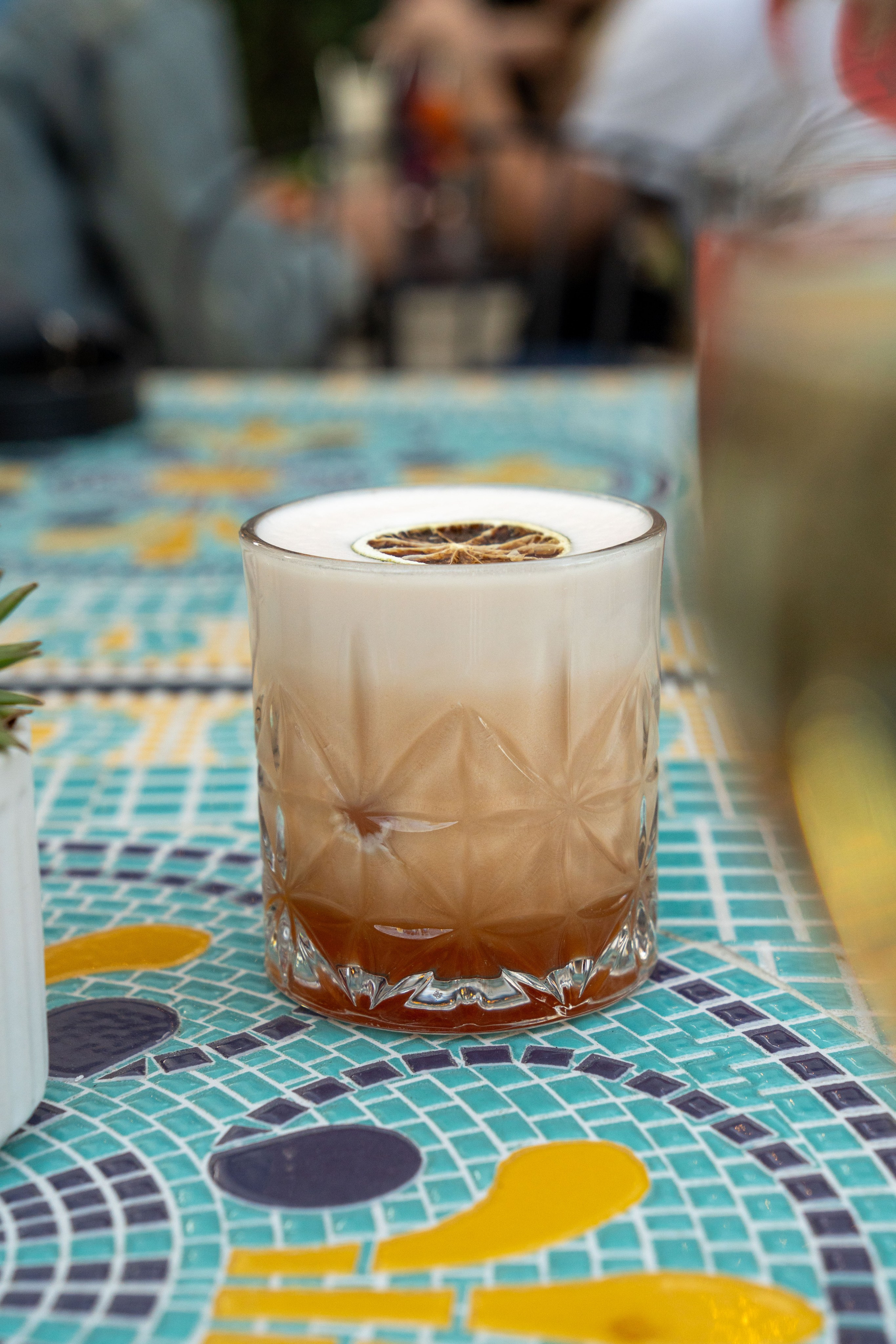 Adam’s. Creste si calatoreste