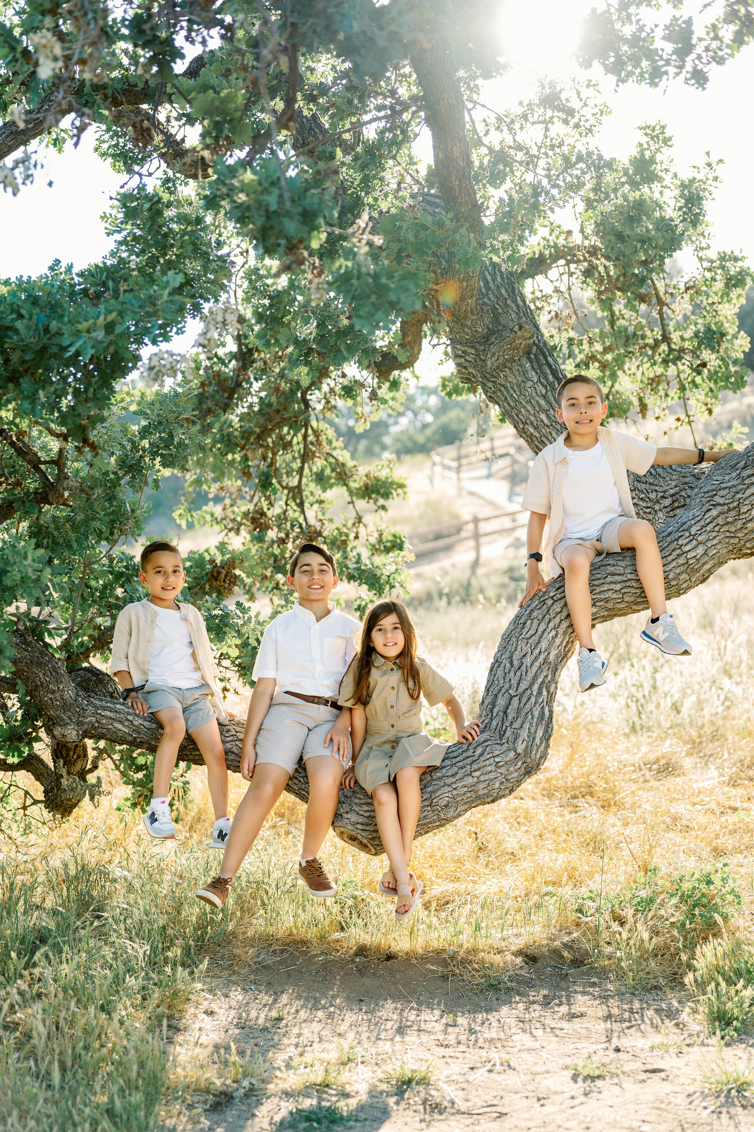 California, Los Angeles, Santa Clarita Family Photoshoot. Wedding Photography & Videography Team in California, Los Angeles, San Francisco, San Diego and Travel