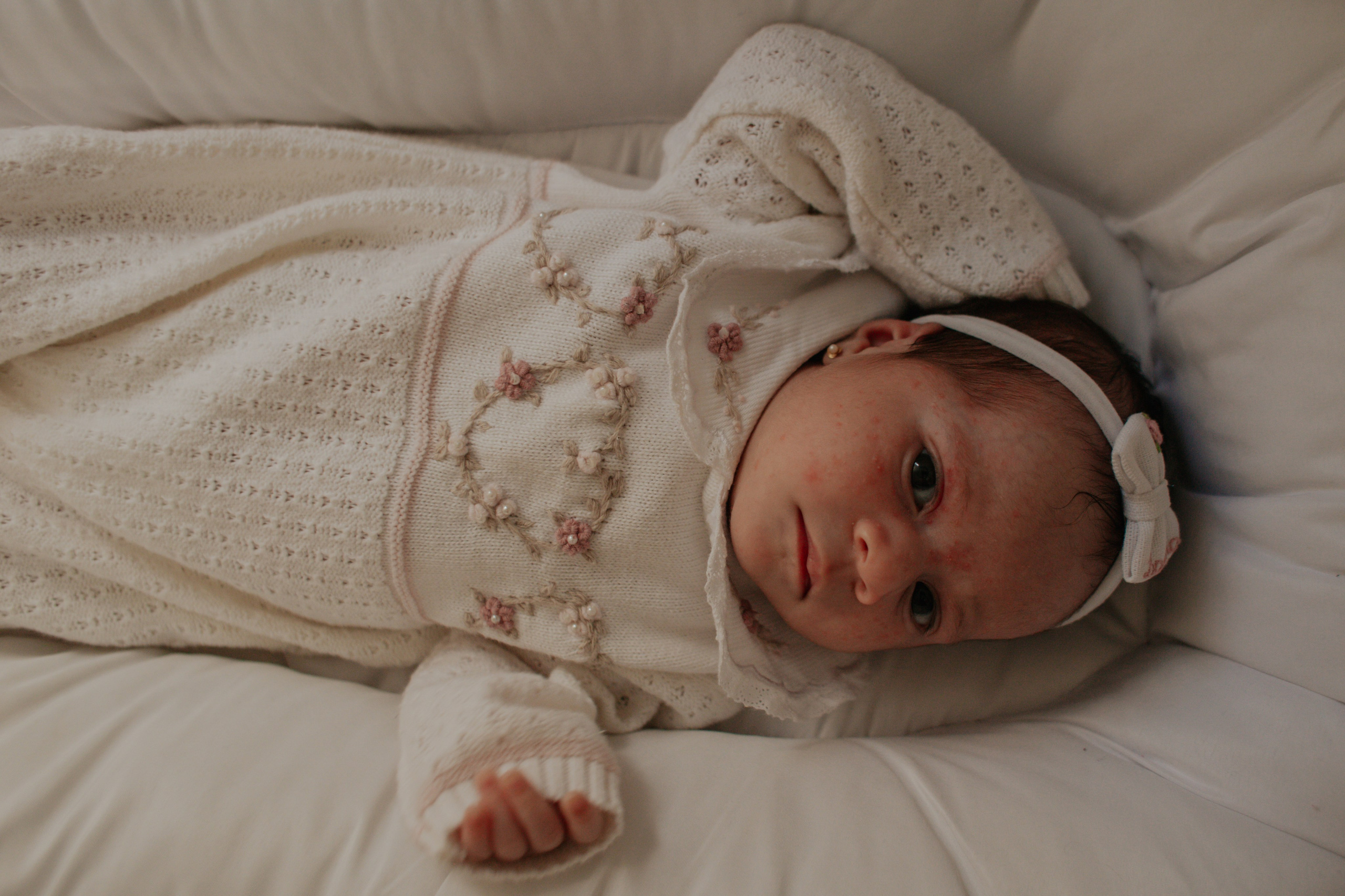 Laura — 1 mês. Amanda Paraizo | Fotógrafa de Parto, Gestante e Família na Grande Vitória — ES