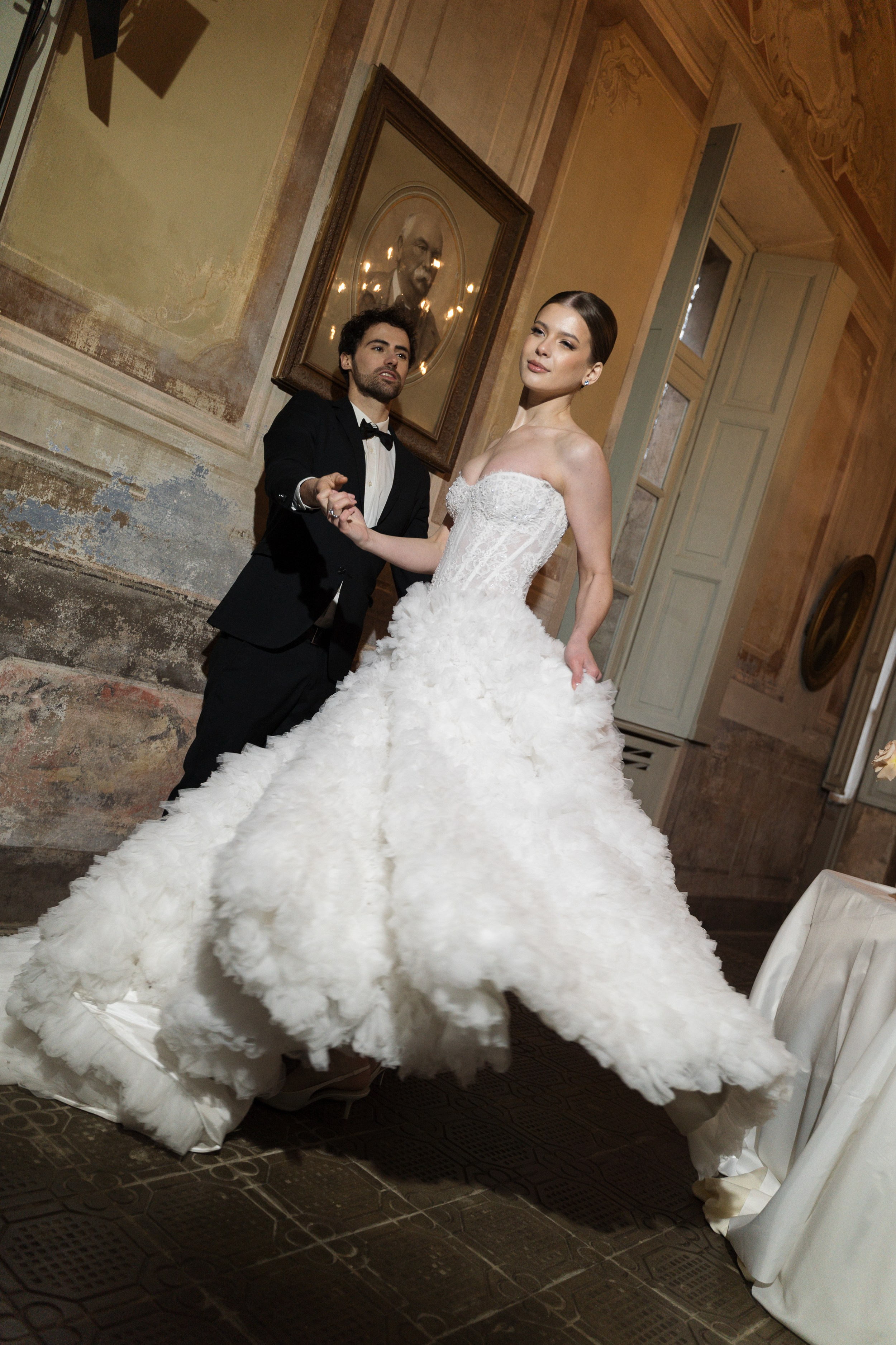 Intimate wedding in Milan. Proposal Photographer in Lake Como