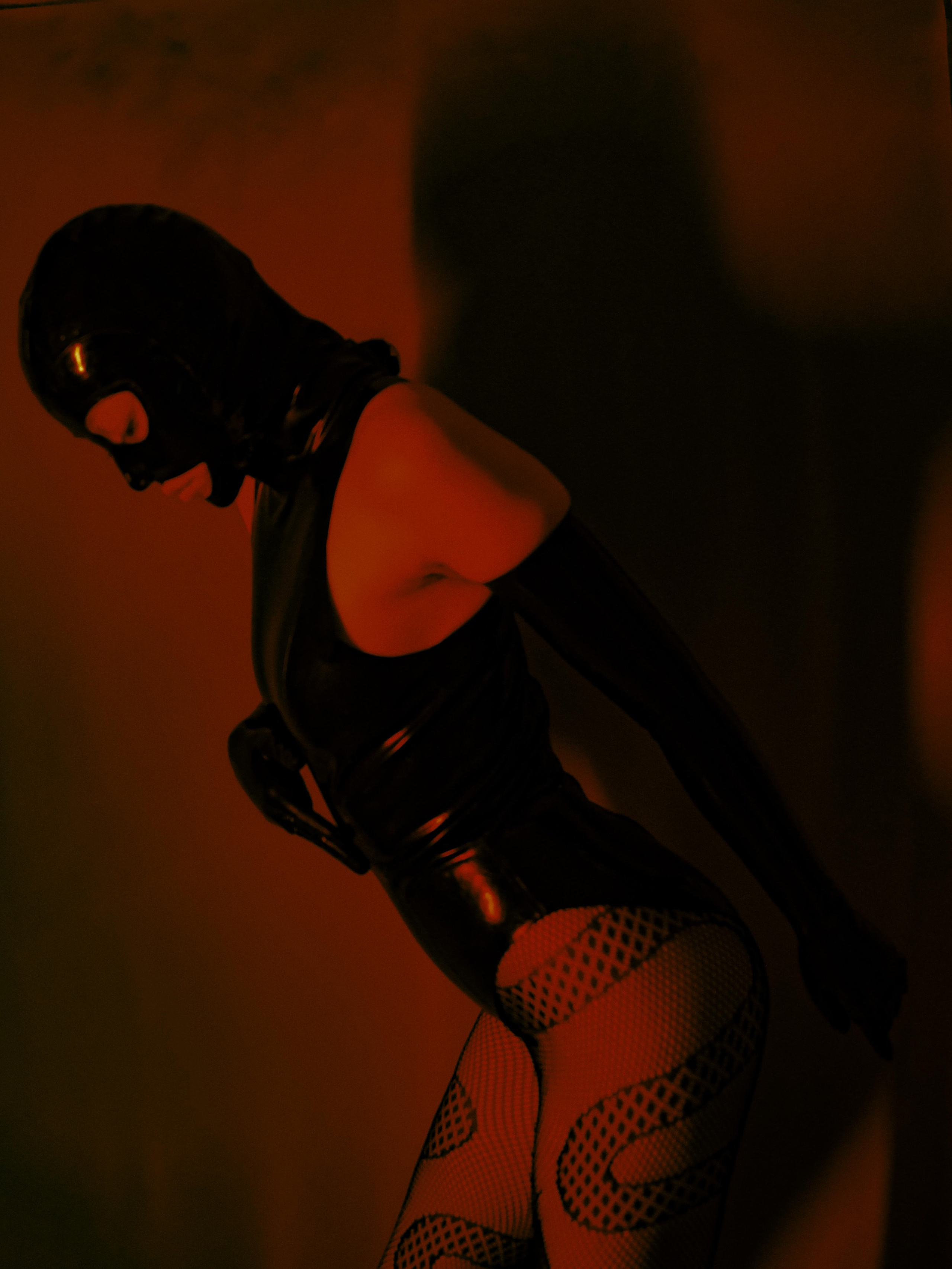 Dance of the shadows. Membreign