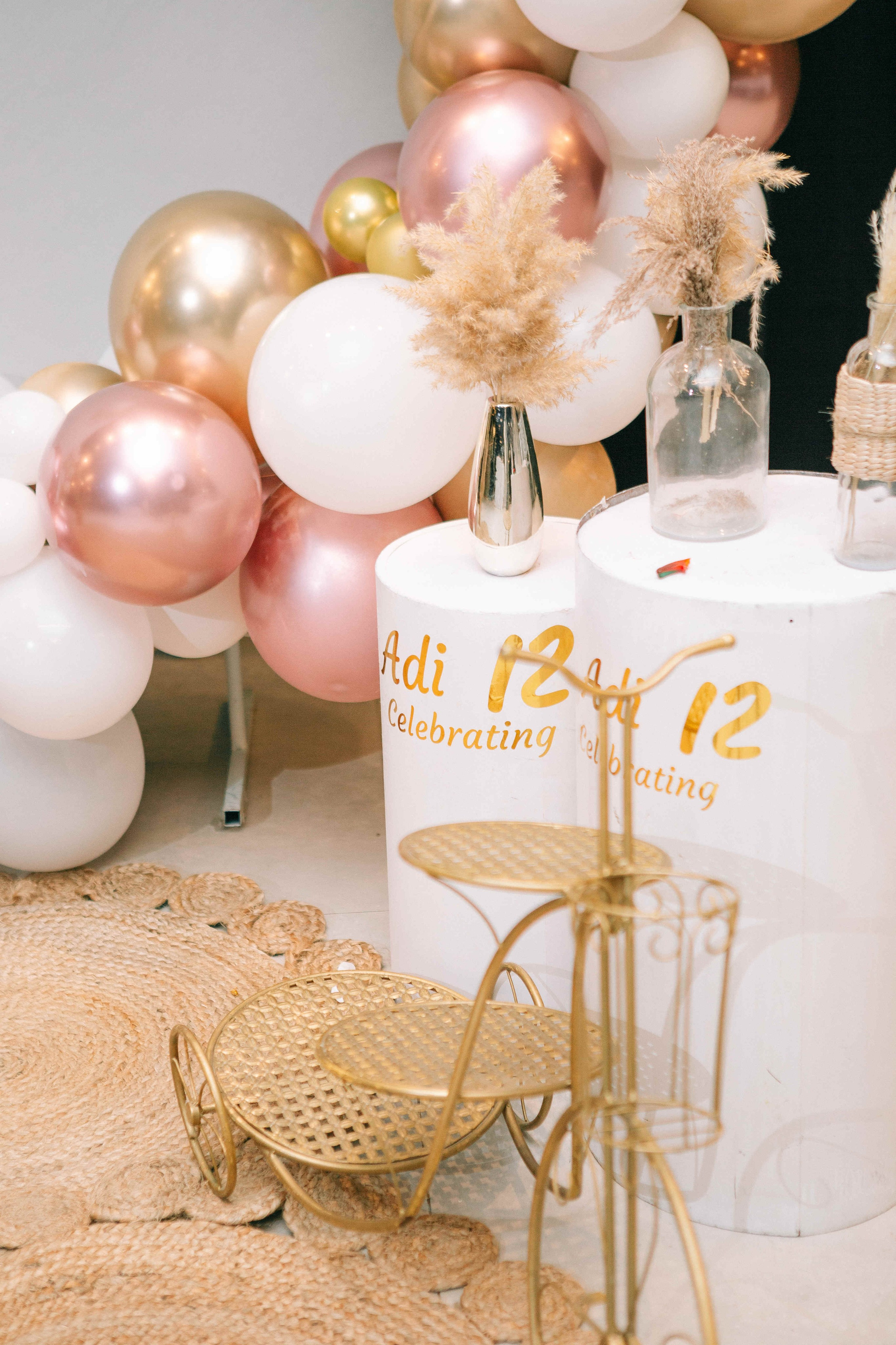 PARTY WITH FRIENDS. Https://shi-photo.com/