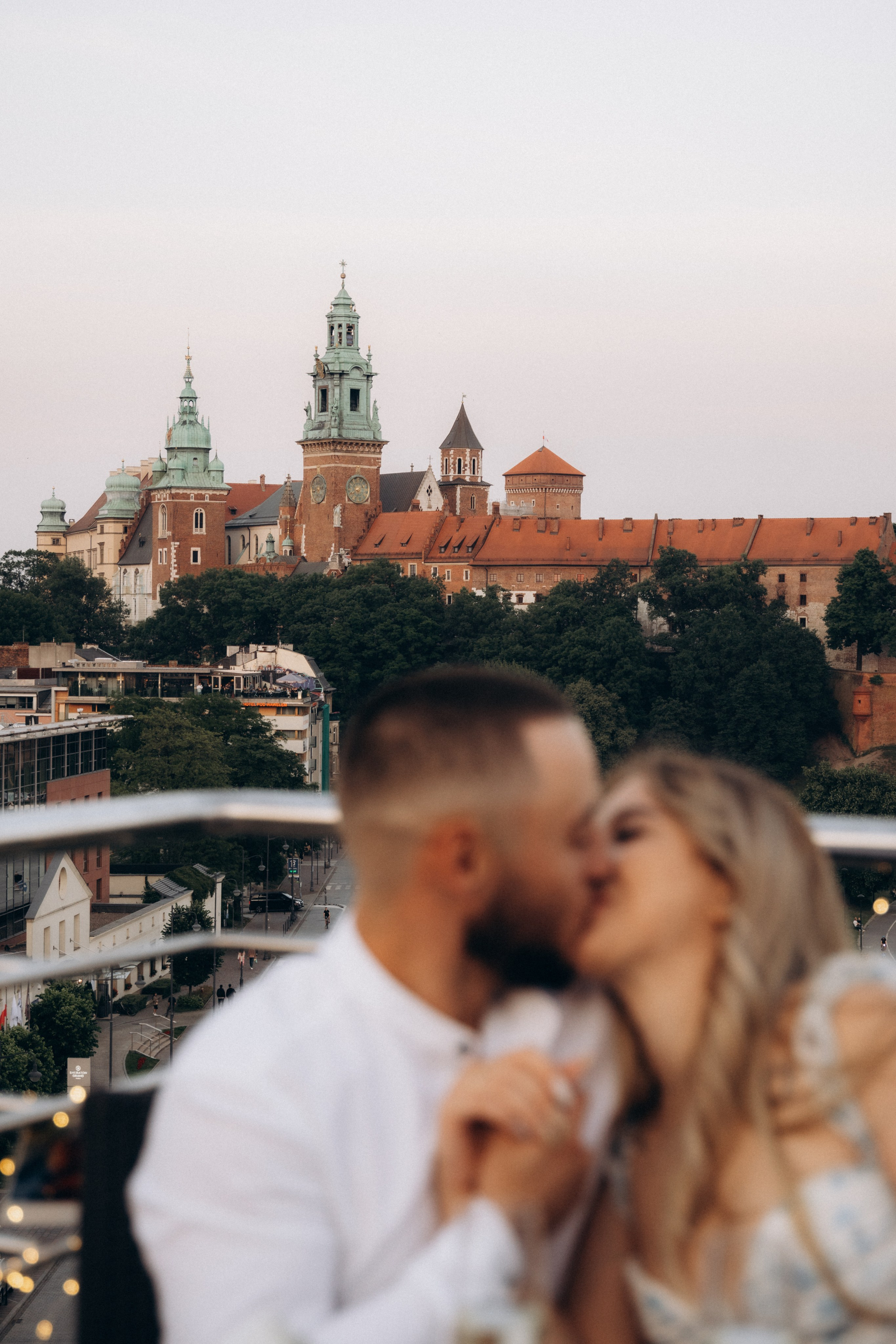 Golden Hour. Fotograf Katowice – sesje indywidualne, rodzinne, ślubne