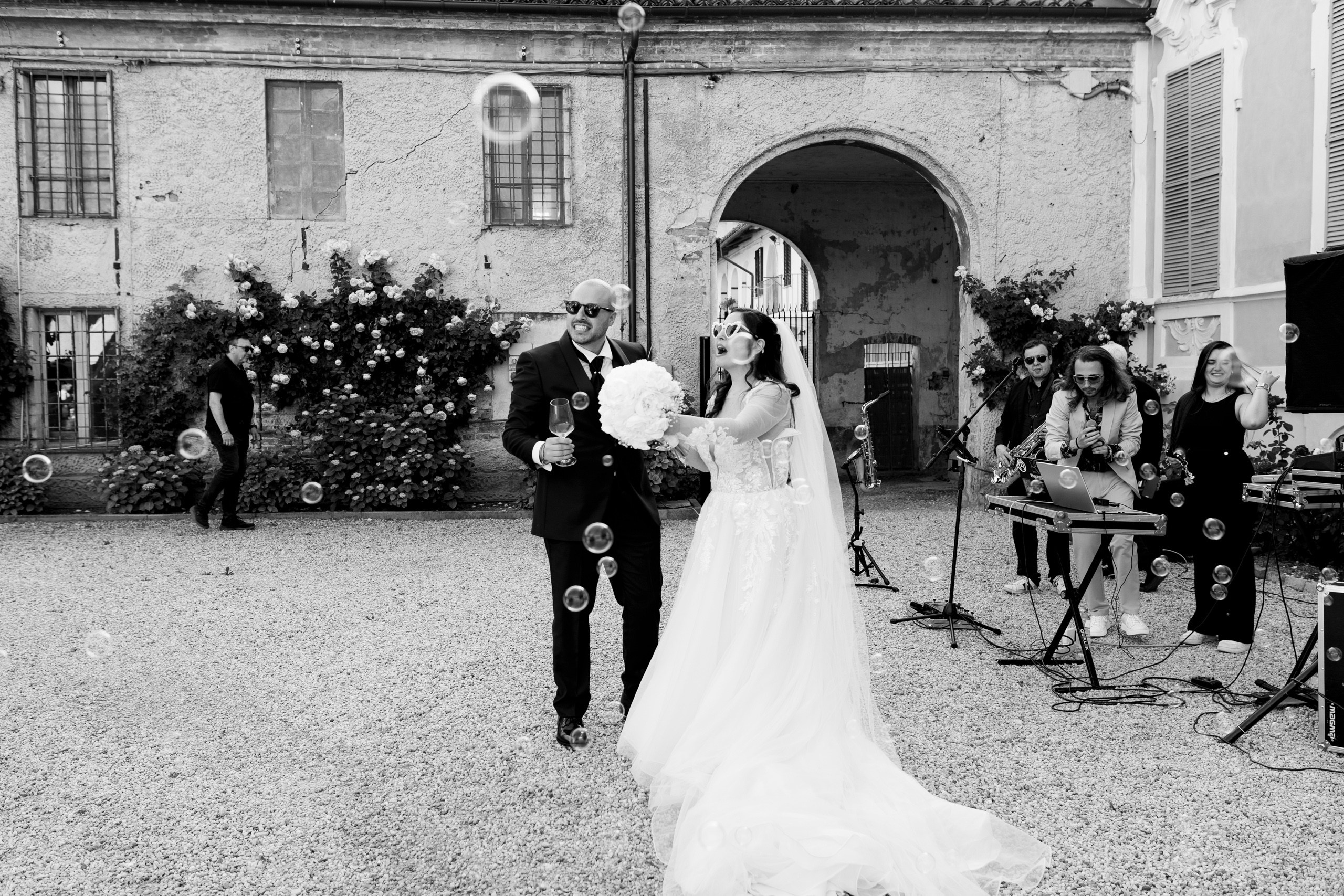 Fotografa di matrimonio a Milano e in Lombardia. Racconto matrimoni con uno stile naturale, elegante e senza pose forzate