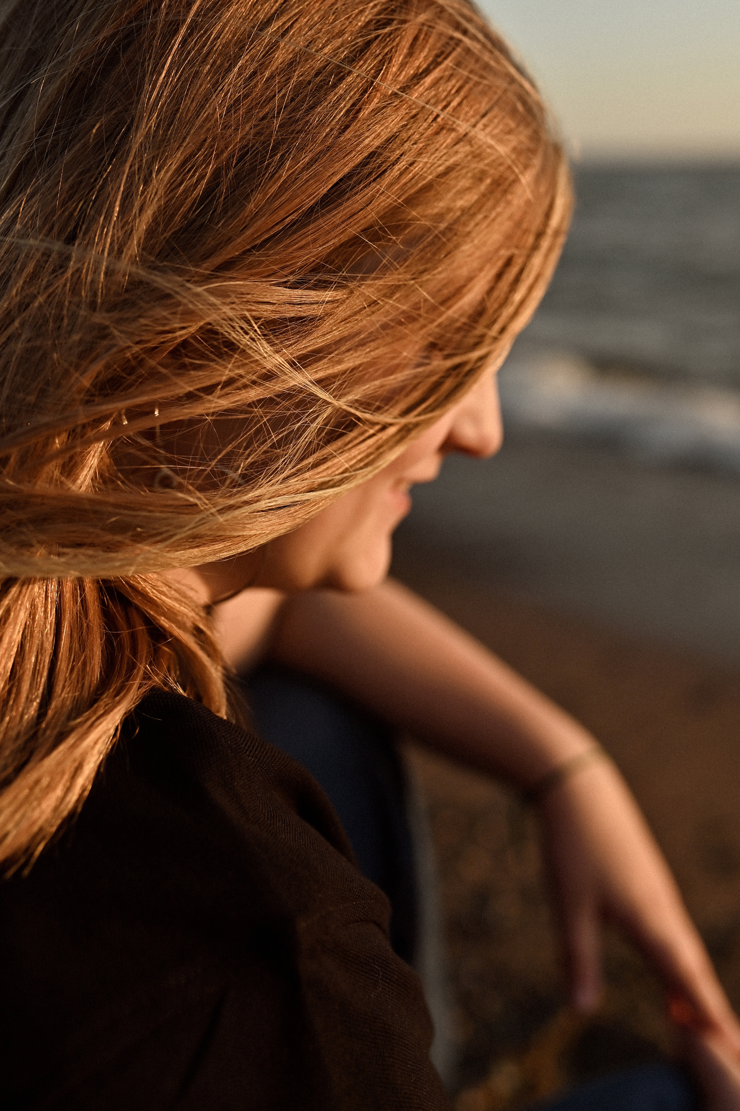 MOM&DAUGHTER SHOOTING AT SEA