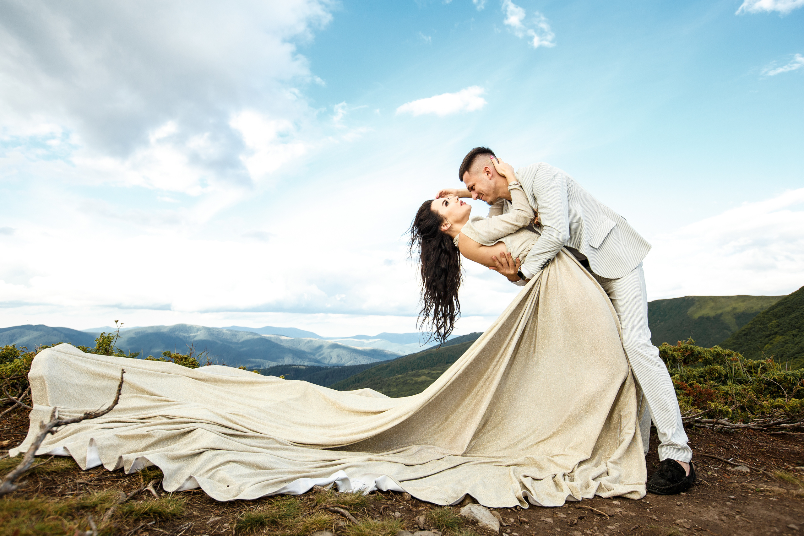 Iuri & Ina | Bukovel, Ukraine. Dinumalancea.com — fotograf de nunta si familie. Moldova, Romania, UE