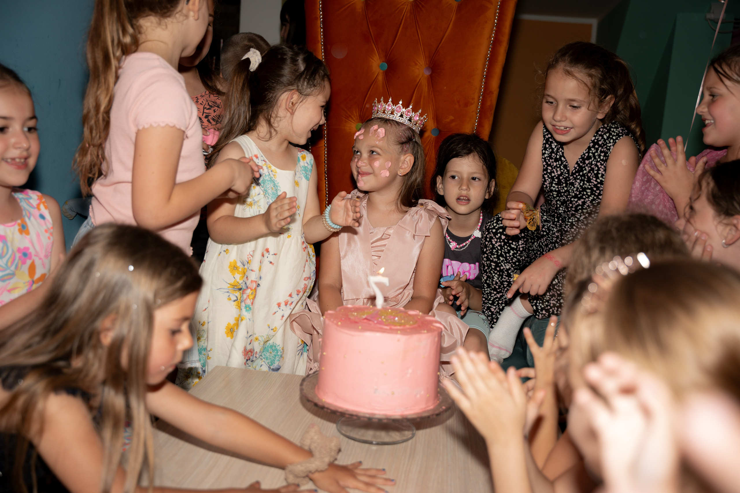 Roðendani. Porodični fotograf