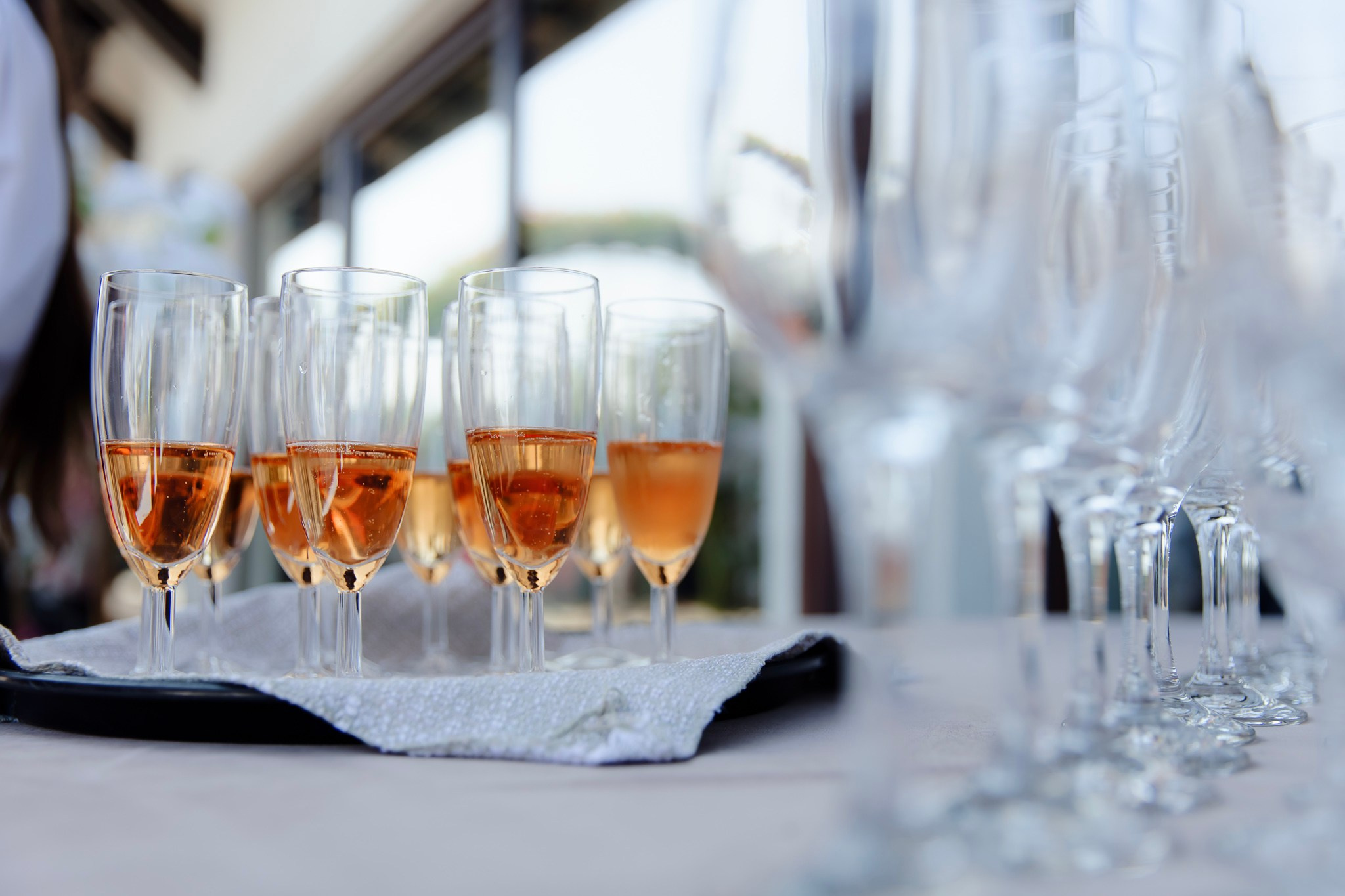 Ioana & Ionuț | Nuntă de poveste la Păstrăvăria Poiana din Mălini județul Suceava. Servicii foto-video profesionale, pentru momente de neuitat