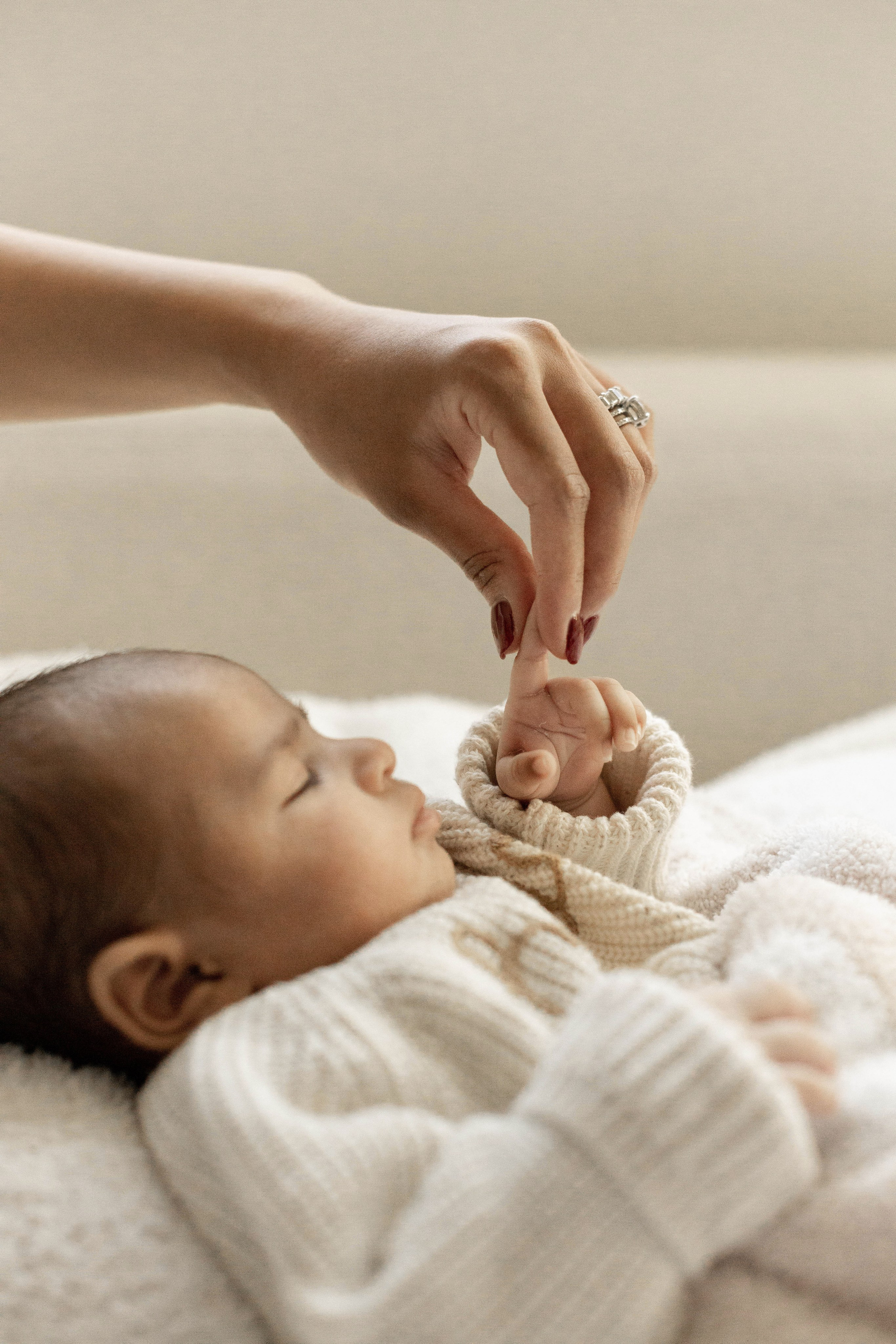 Newborn Lifestyle. Family photographer in Bay Area, California