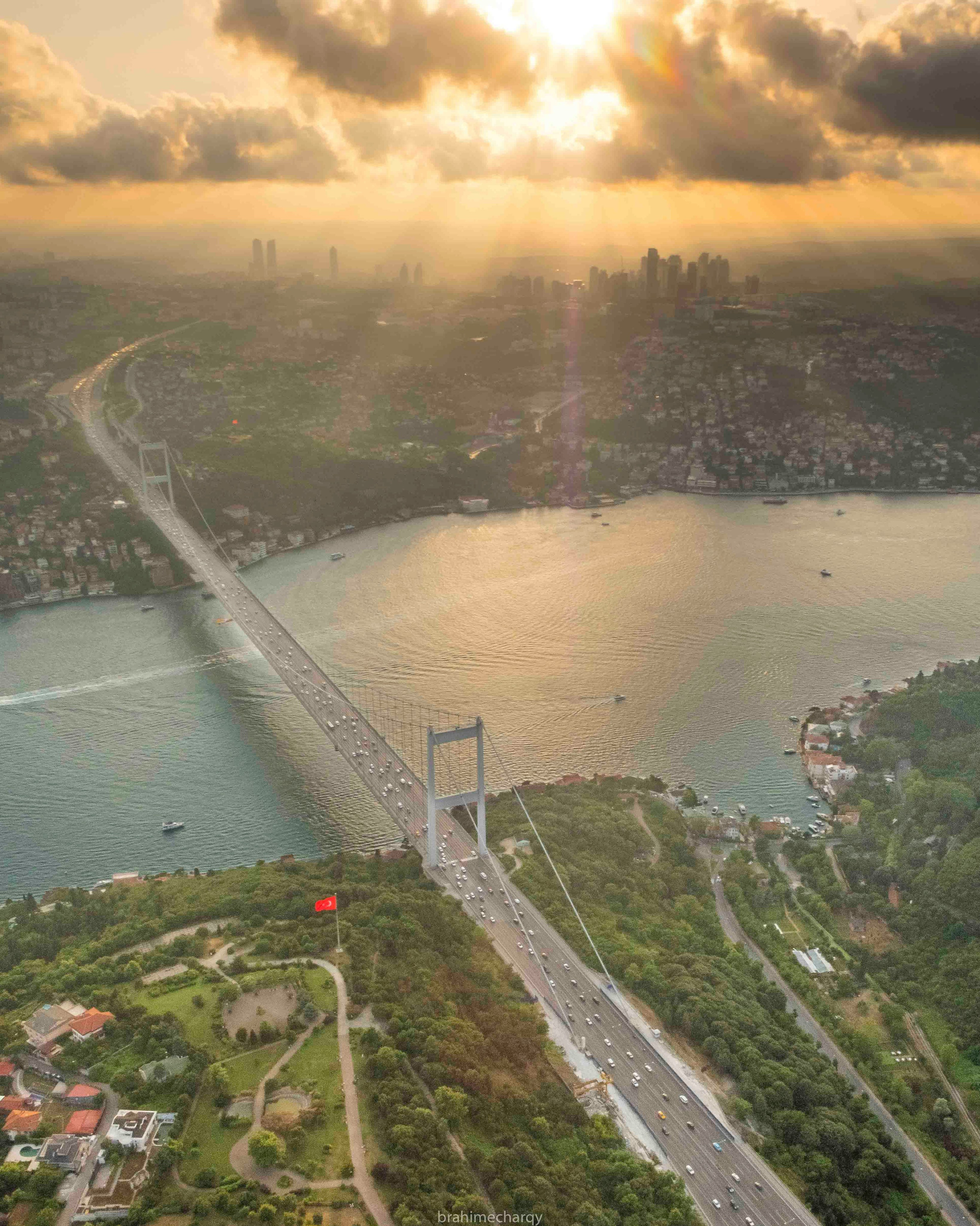 Фото. Брахим — фотограф