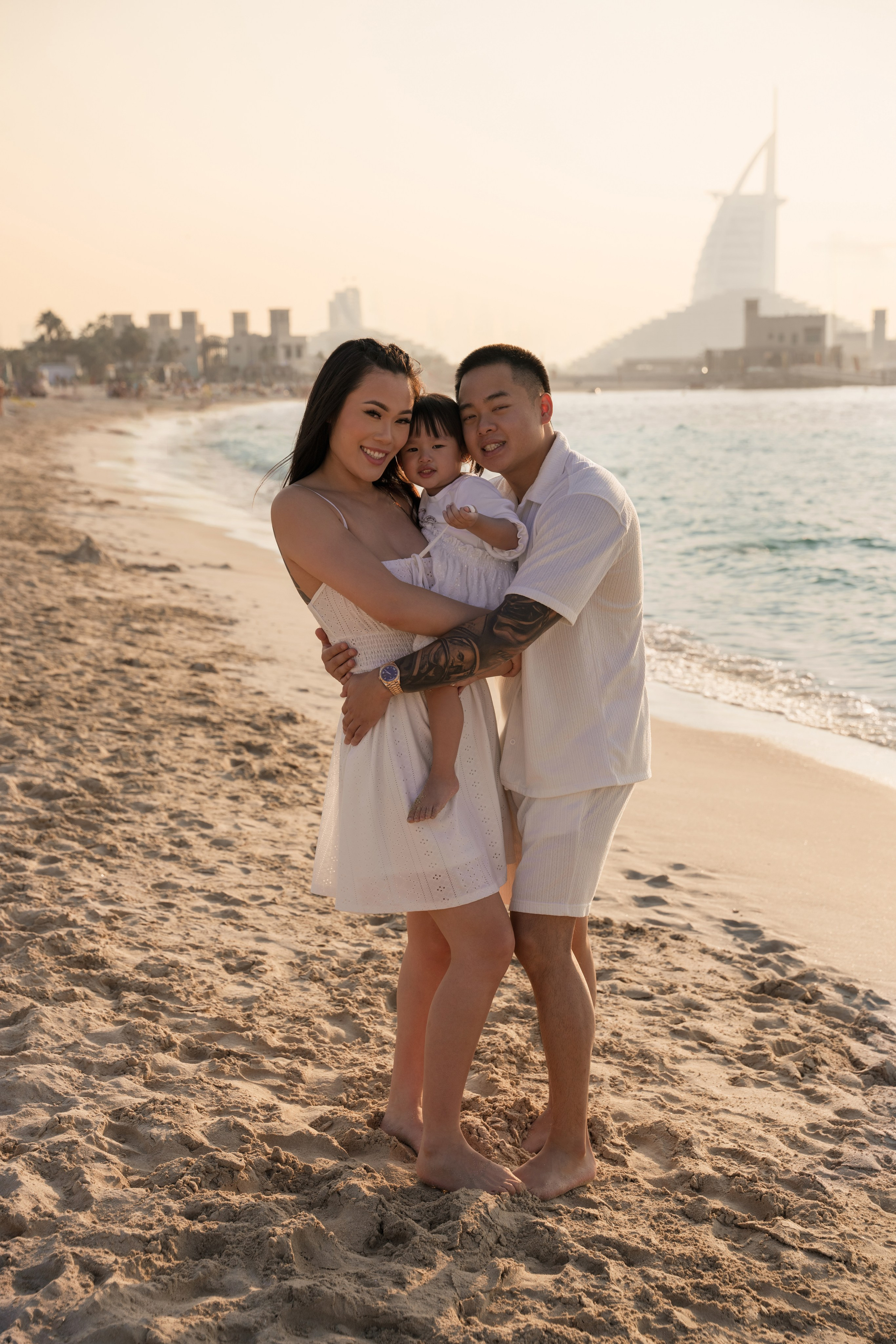 Sea breeze and giggles. Angela Iakovleva — Family Photographer in Dubai