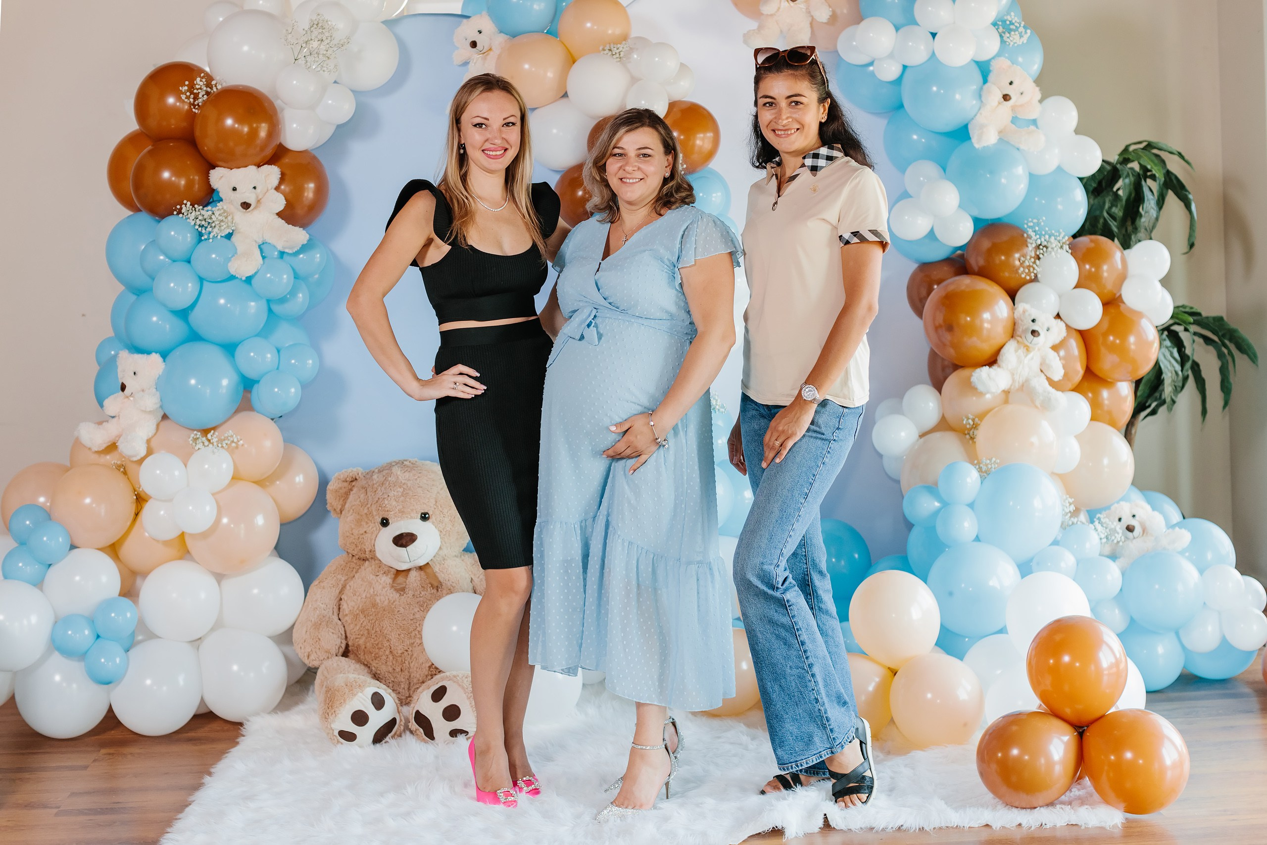 10.01.2022 Baby shower. Wedding family event photographer in Chicago Nick Yushevich