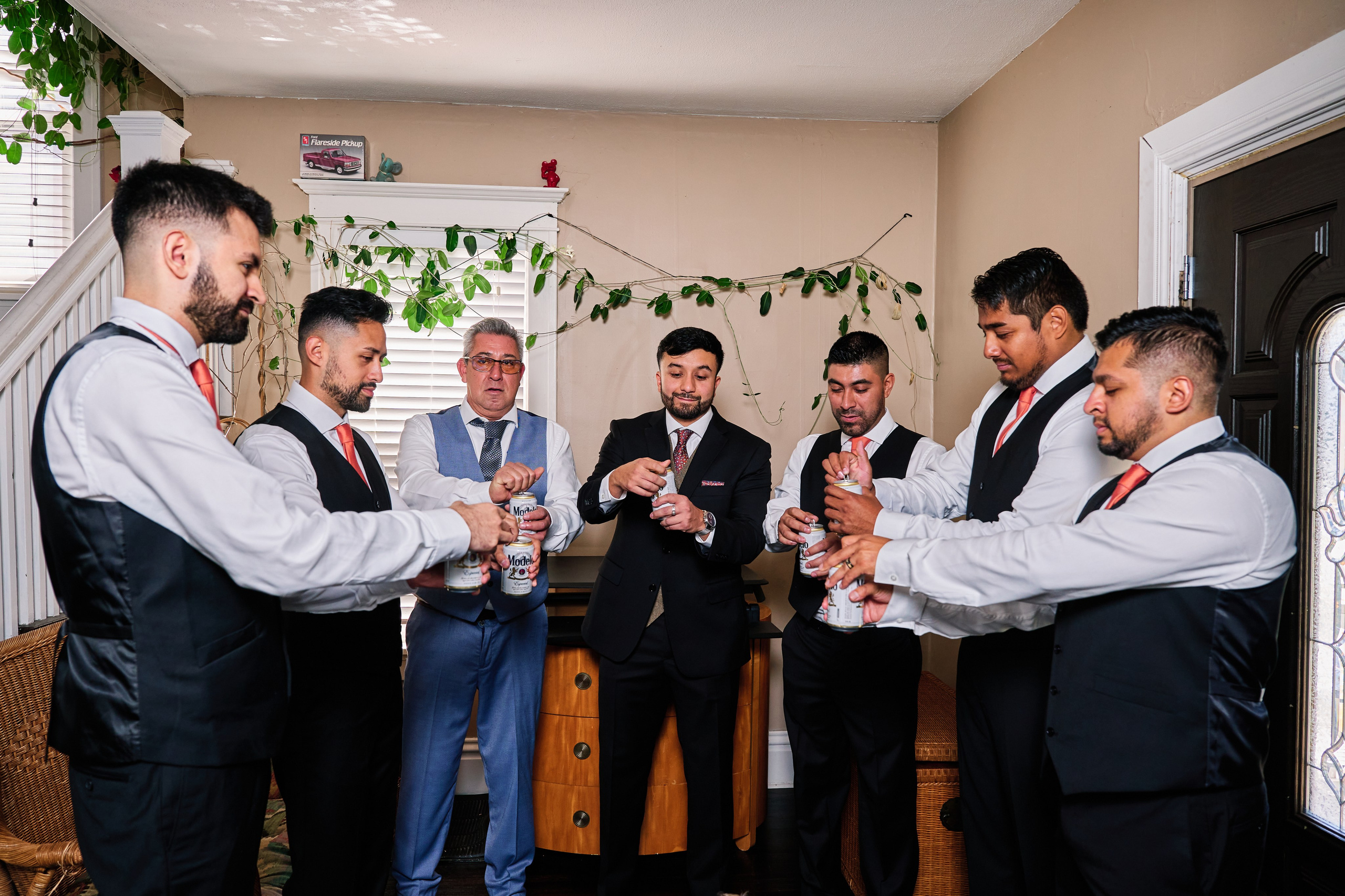 Weddings. Portraits, Quinceanera & Weddings Photographer