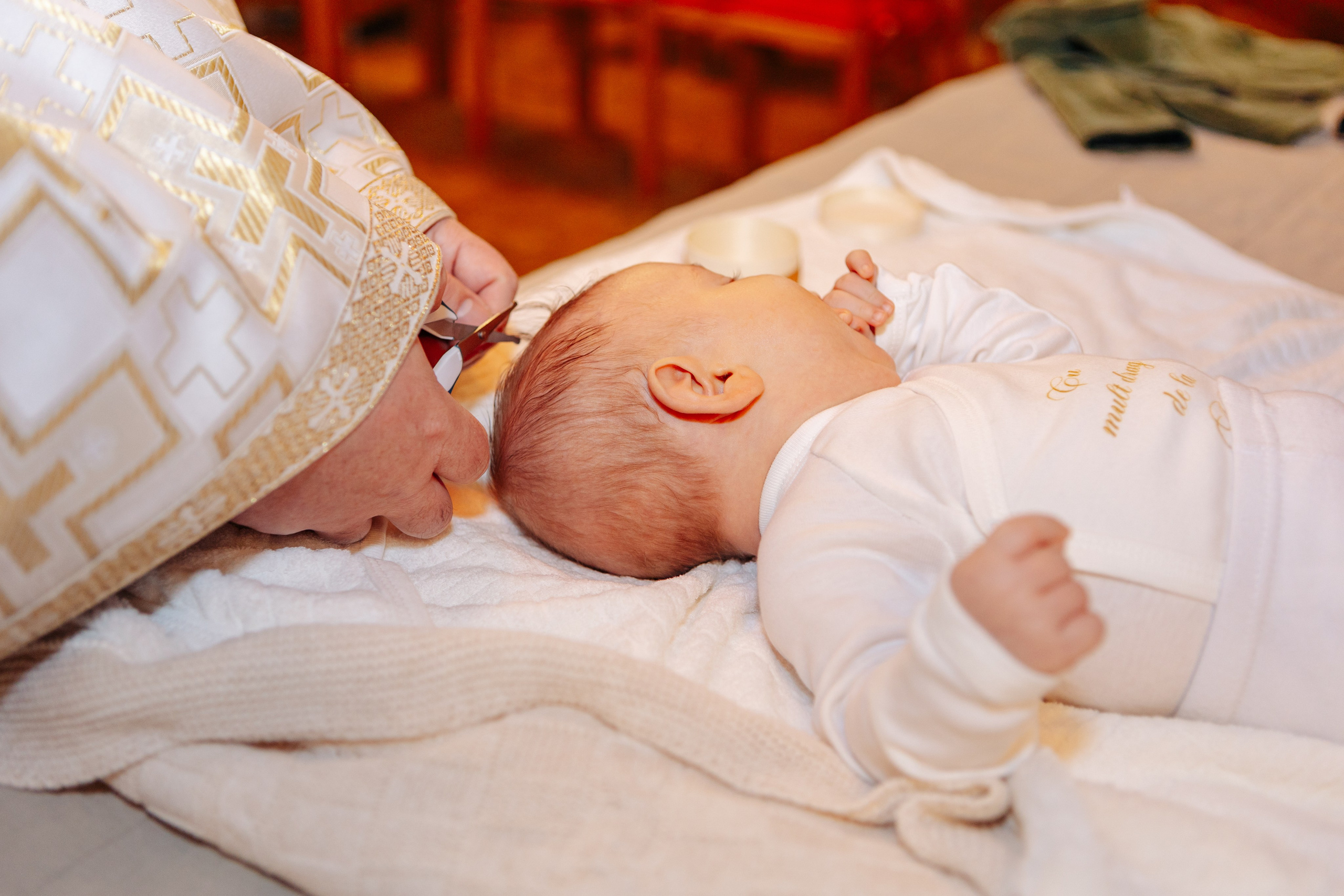 Botezul micuțului Matteo. Cristina Andronache fotograf Brașov fotograf de familie fotograf de nunta Brașov