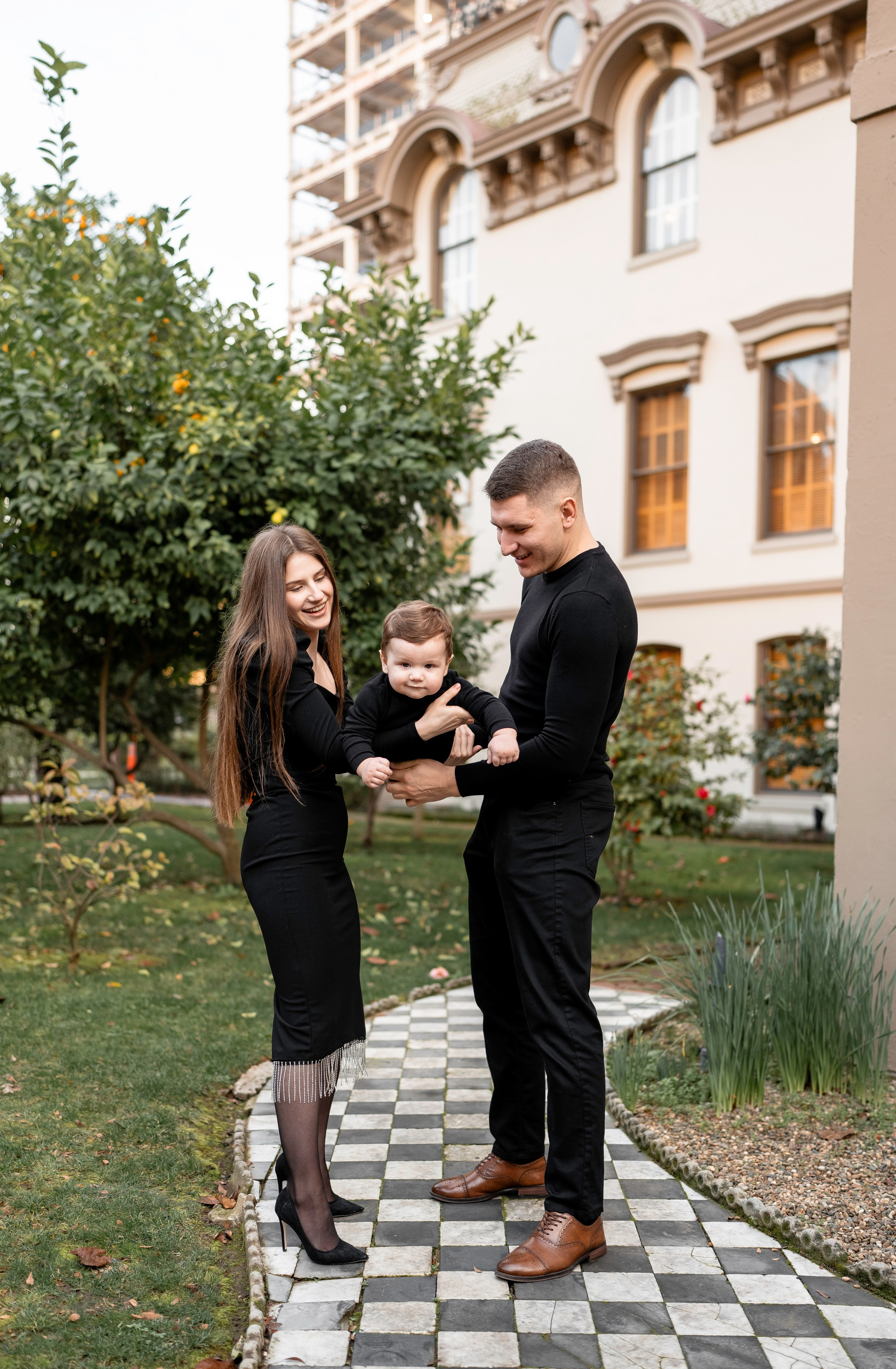 Artem, Nadia & Elisha. Family photographer in Sacramento | Sofia Pavenko