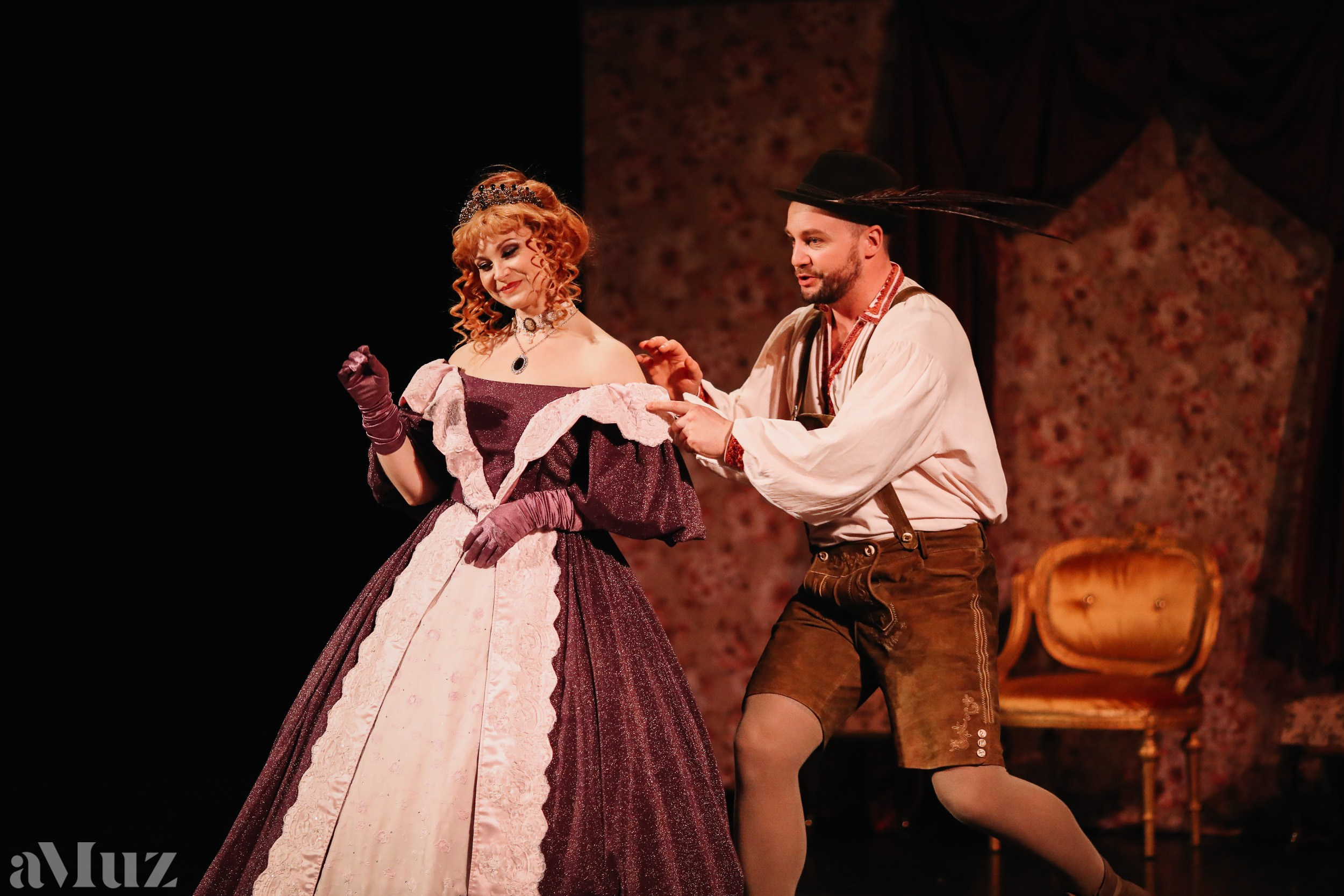 Opera Łąkowa. Fotograf Ślubny Warszawa - Sesje Biznesowe Rodzinne Eventy