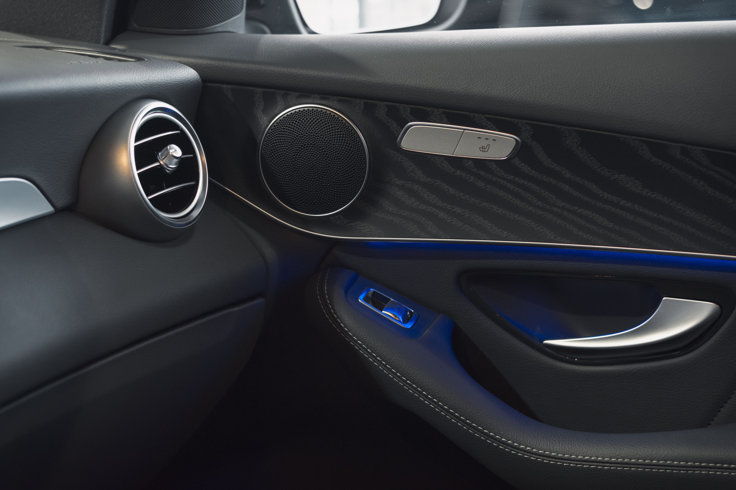 Autosaloni. Жуков Студио