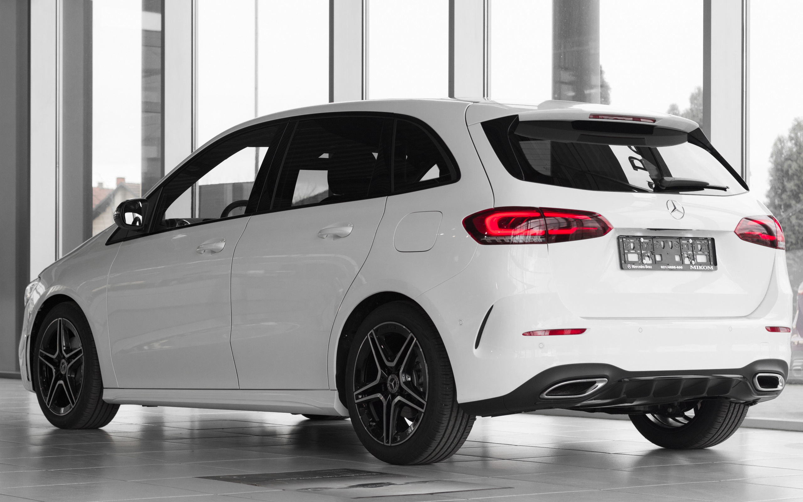 Autosaloni. Жуков Студио