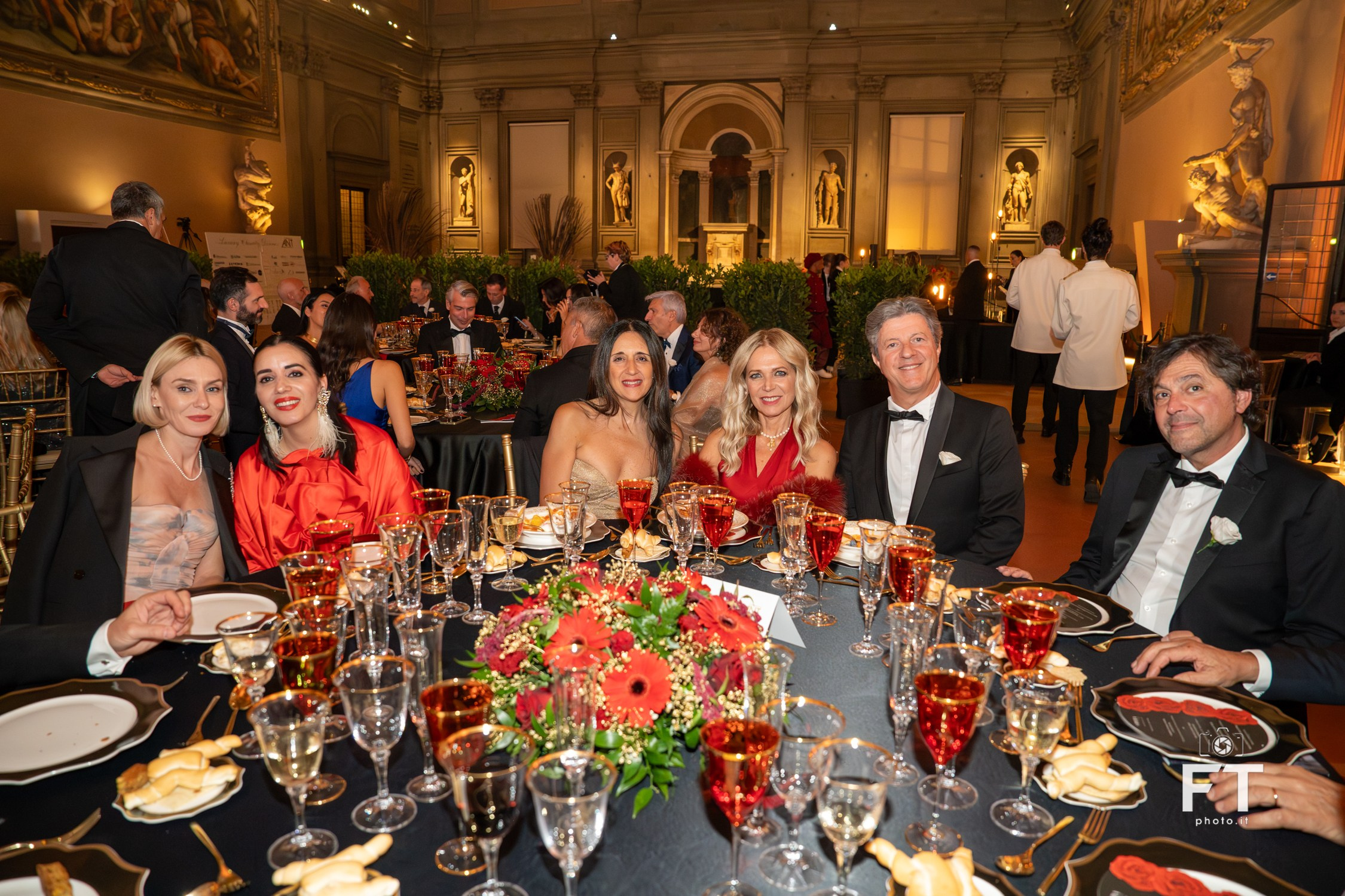 Luxury Charity Dinner ANT. Ftphoto