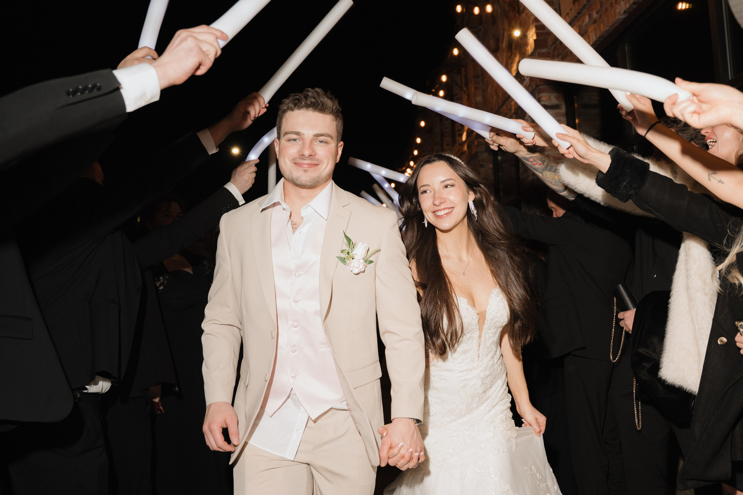 Emma and Tyler | Full Wedding day. Photographer in Washington Sophia D