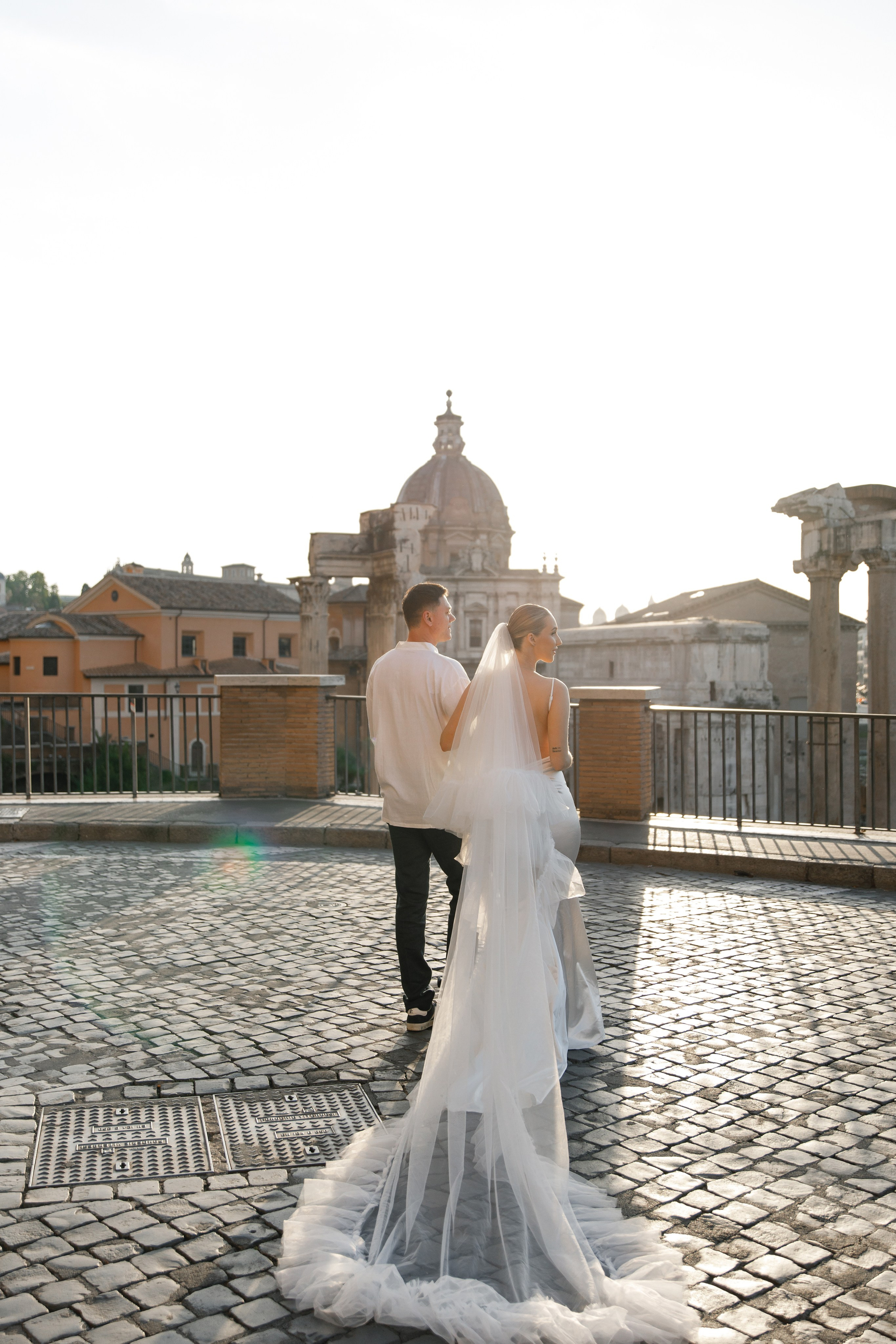 Elopement in Rome. Wedding Photographer Rome Tuscany Como Sicily Puglia Amalfy Italy- Oksana Savenchuk