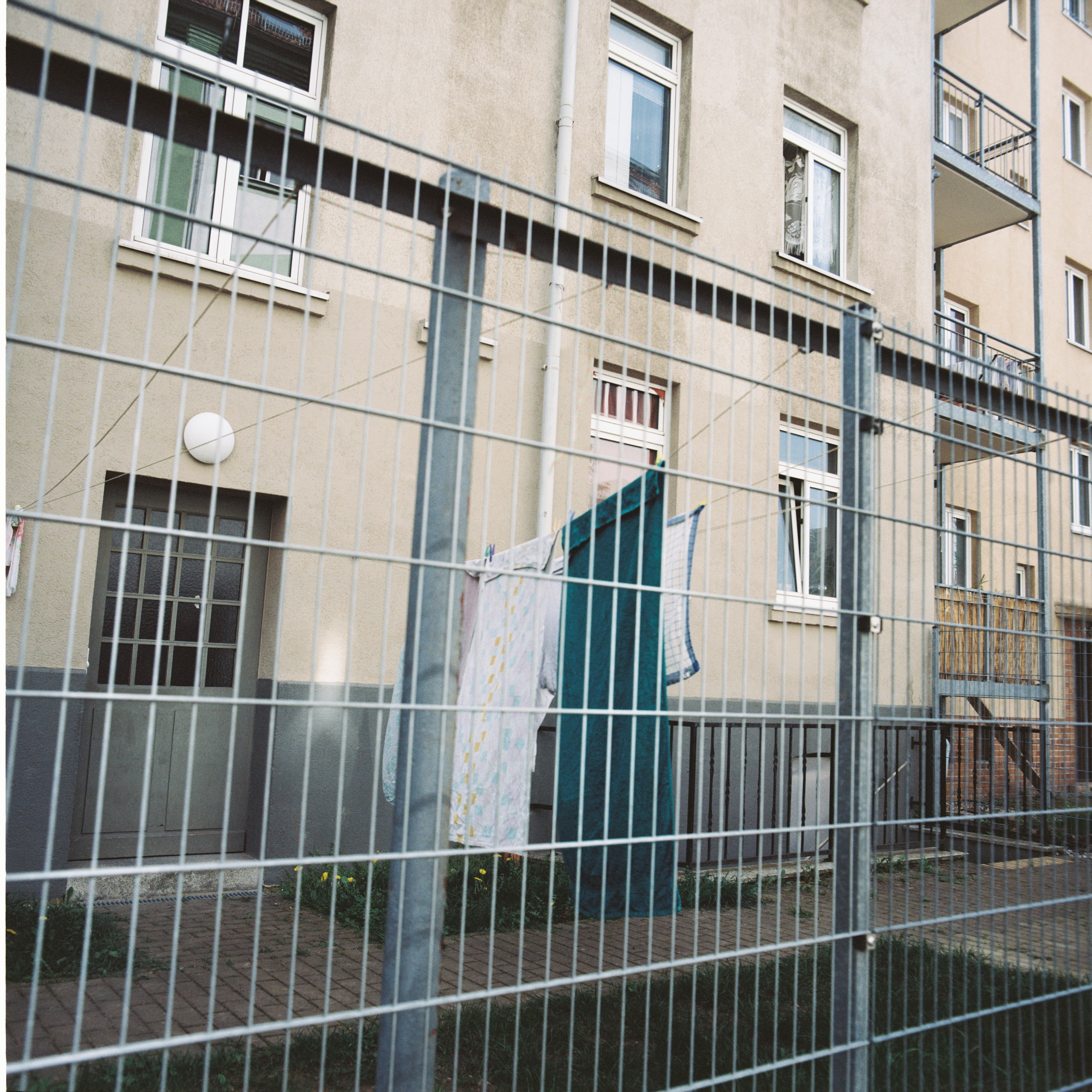 Backyard culture of the Eisenbahnstraße. Anastasia Musinova